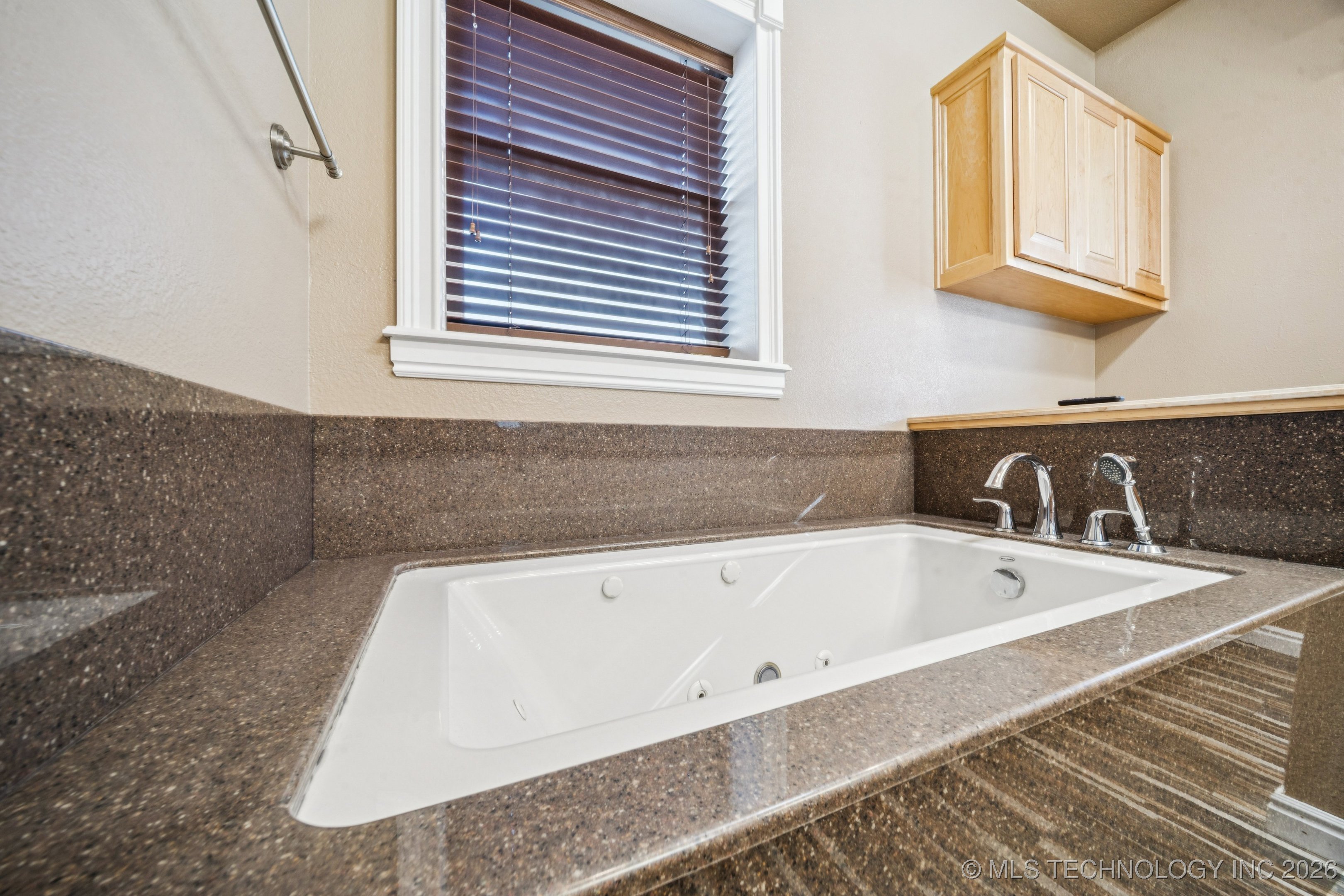 62194 E 246 Property Photo 35