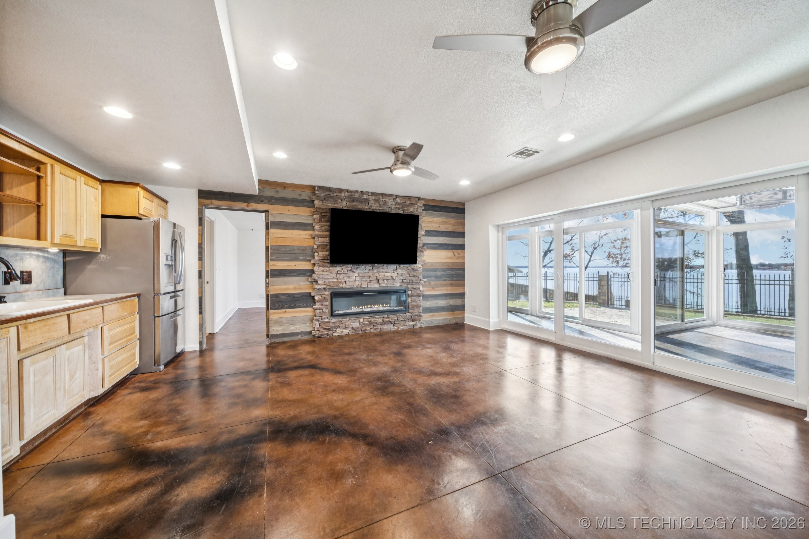 62194 E 246 Property Photo 37