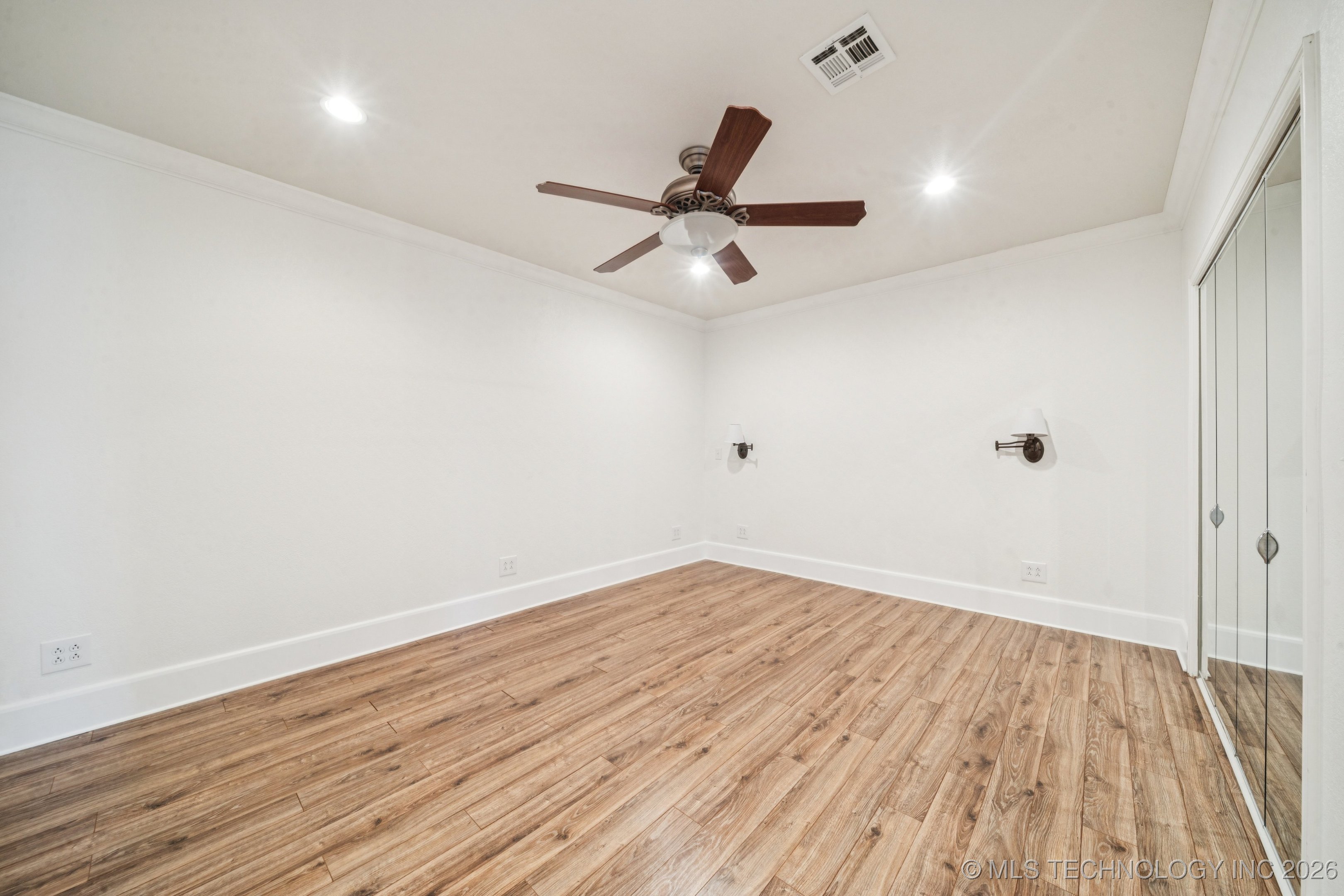 62194 E 246 Property Photo 42