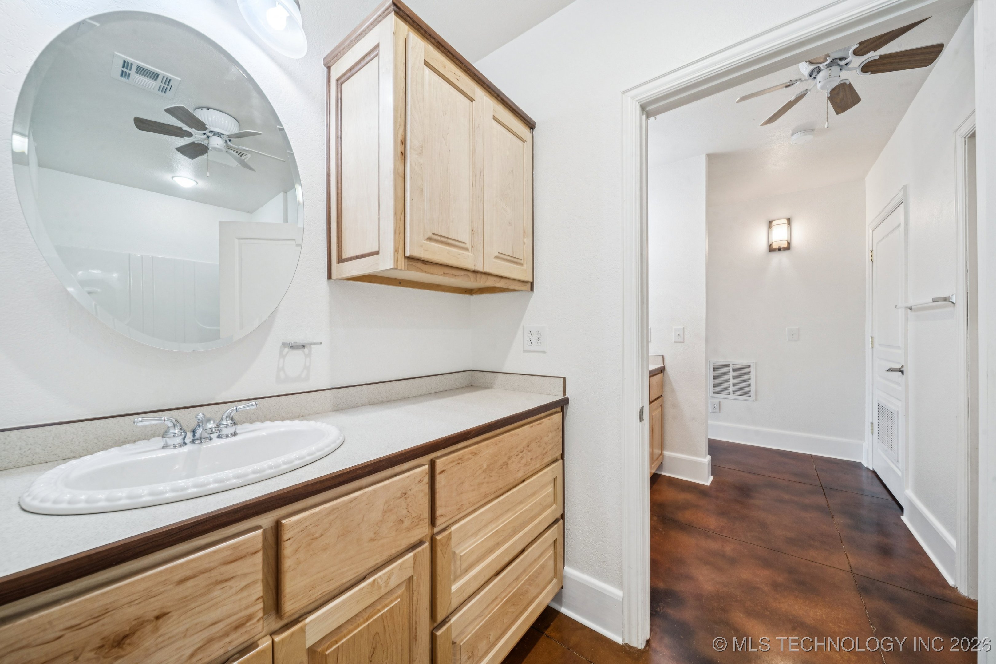 62194 E 246 Property Photo 44