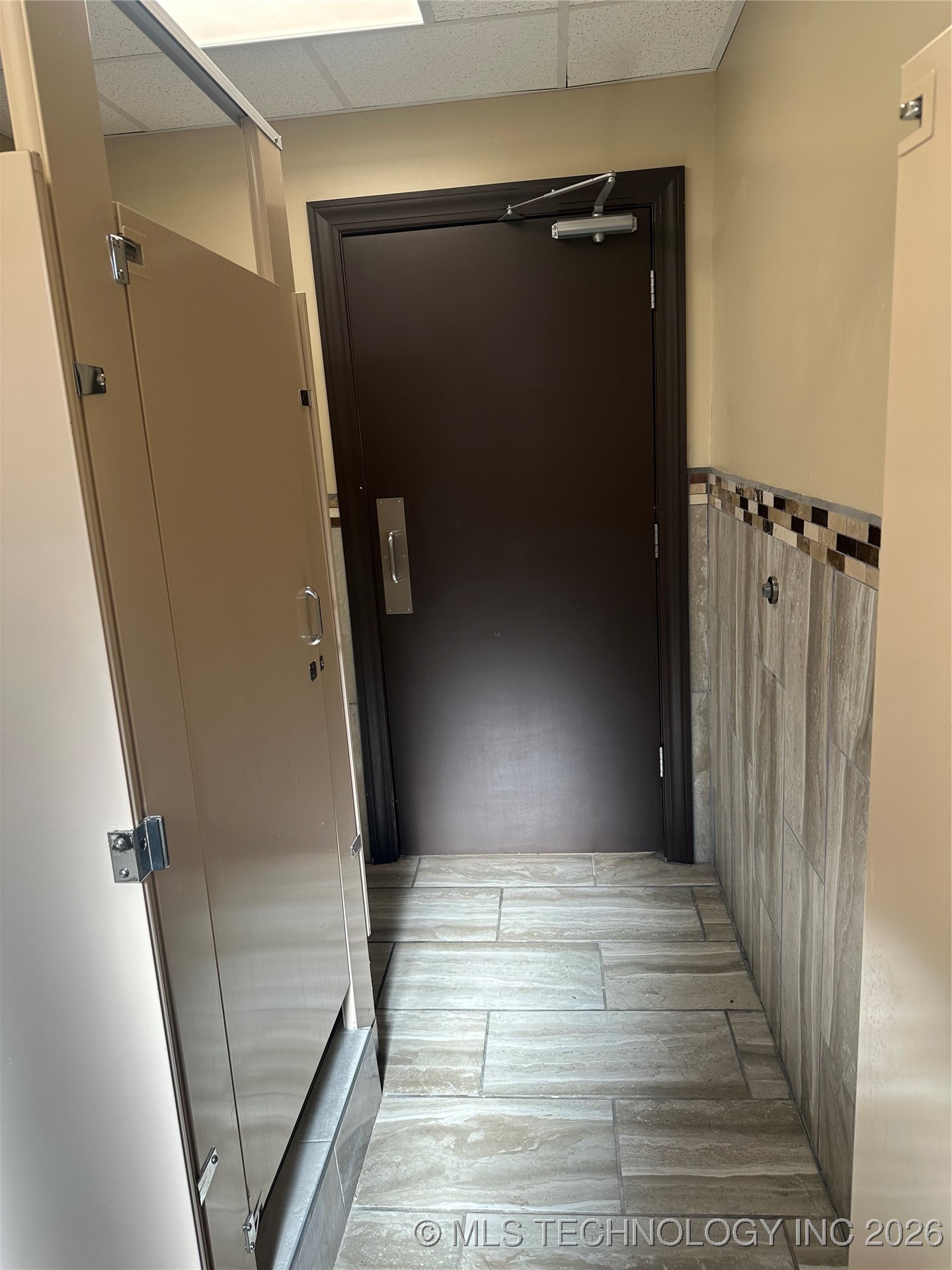 206 E 3rd Street Property Photo 12