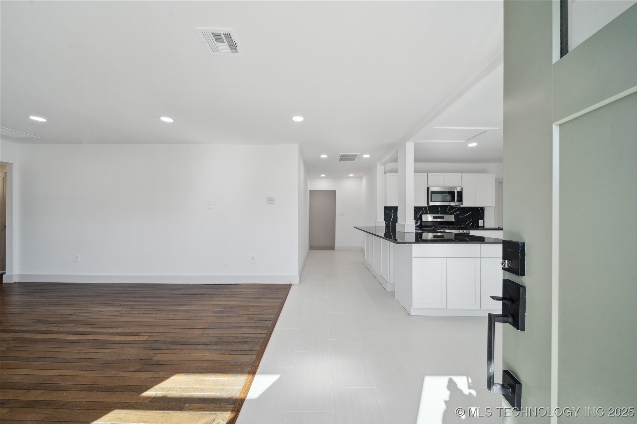 1137 N Oklahoma Avenue Property Photo 14