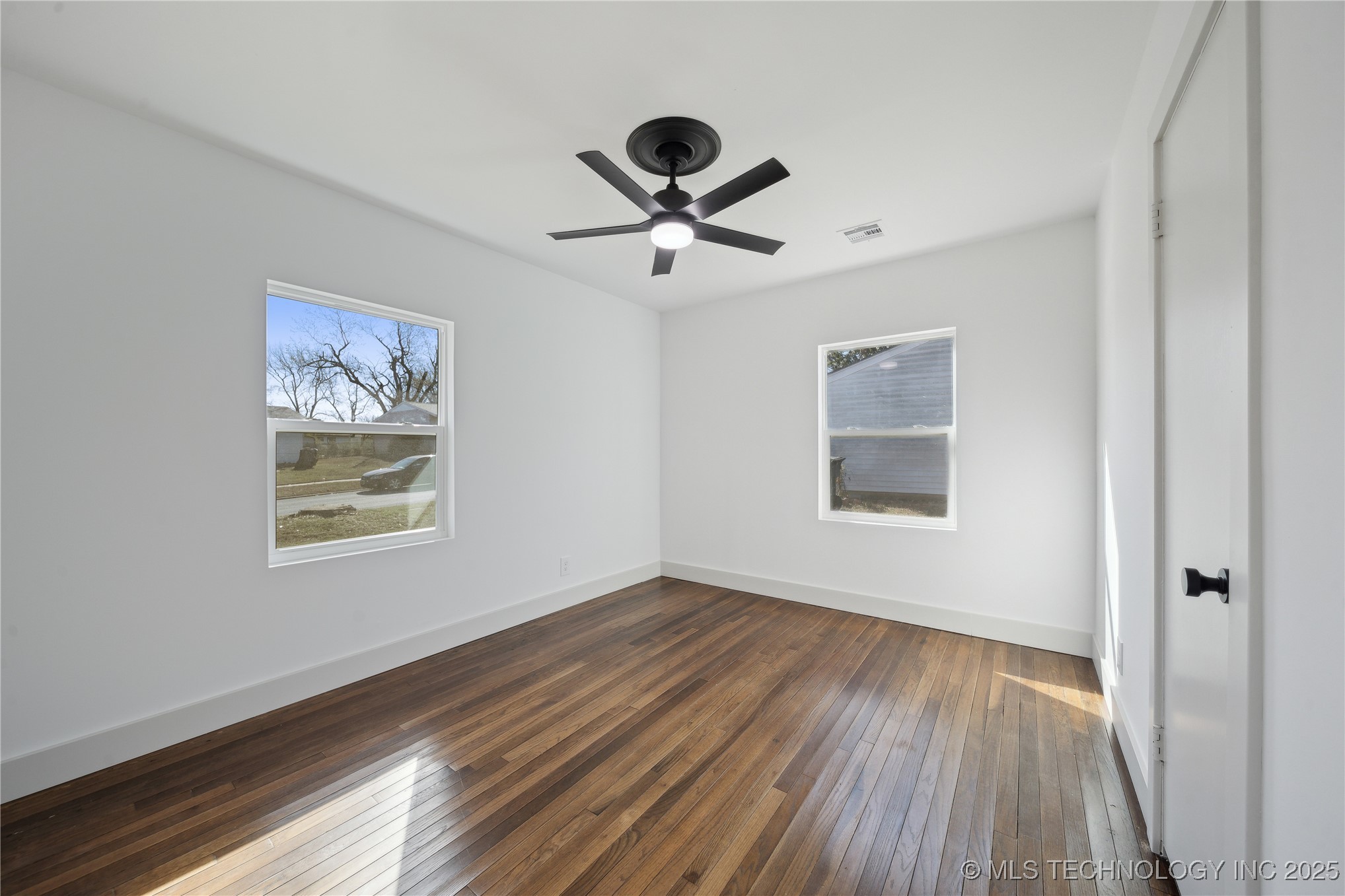 1137 N Oklahoma Avenue Property Photo 21