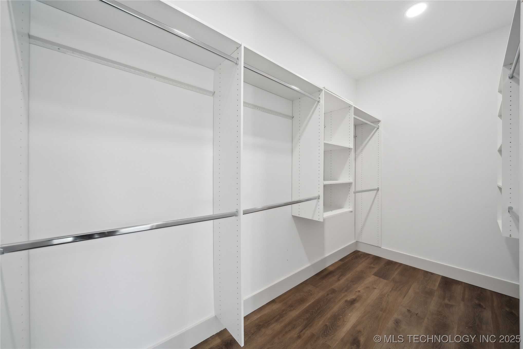 1137 N Oklahoma Avenue Property Photo 27