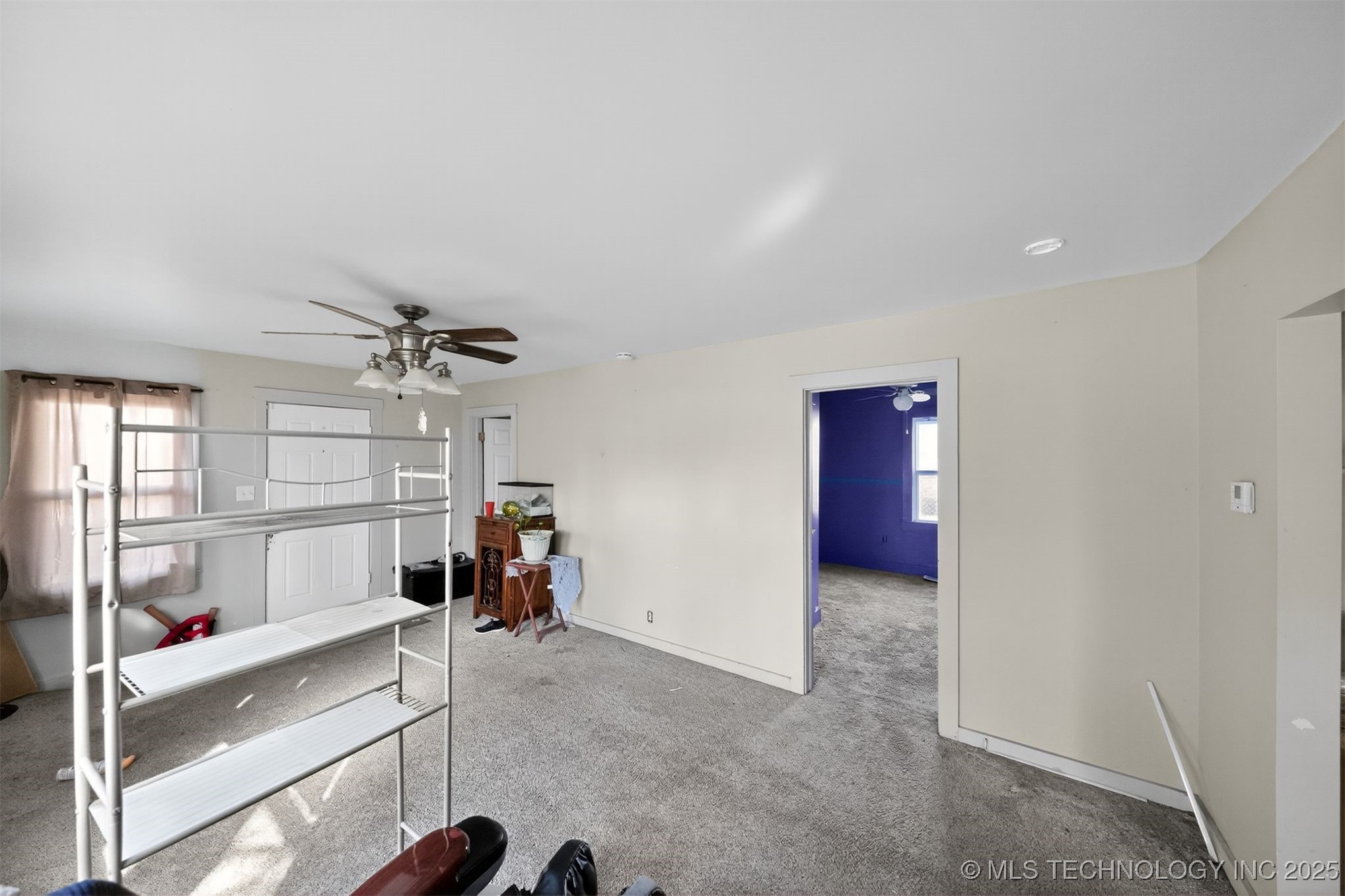 1128 E Arch Avenue Property Photo 4