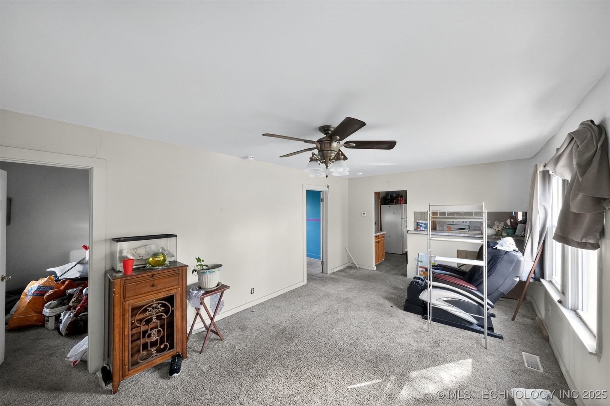 1128 E Arch Avenue Property Photo 7