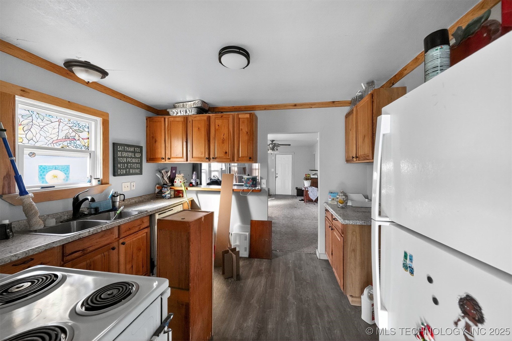 1128 E Arch Avenue Property Photo 12