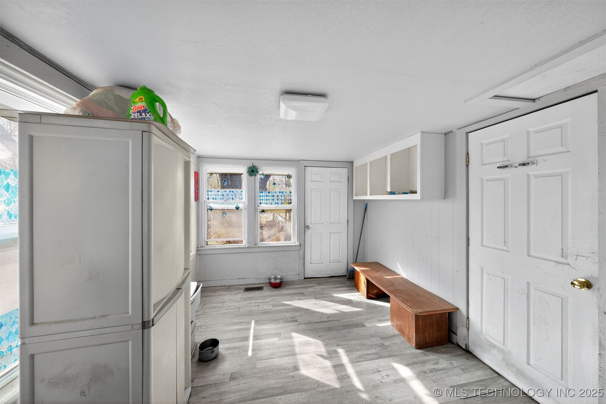 1128 E Arch Avenue Property Photo 14