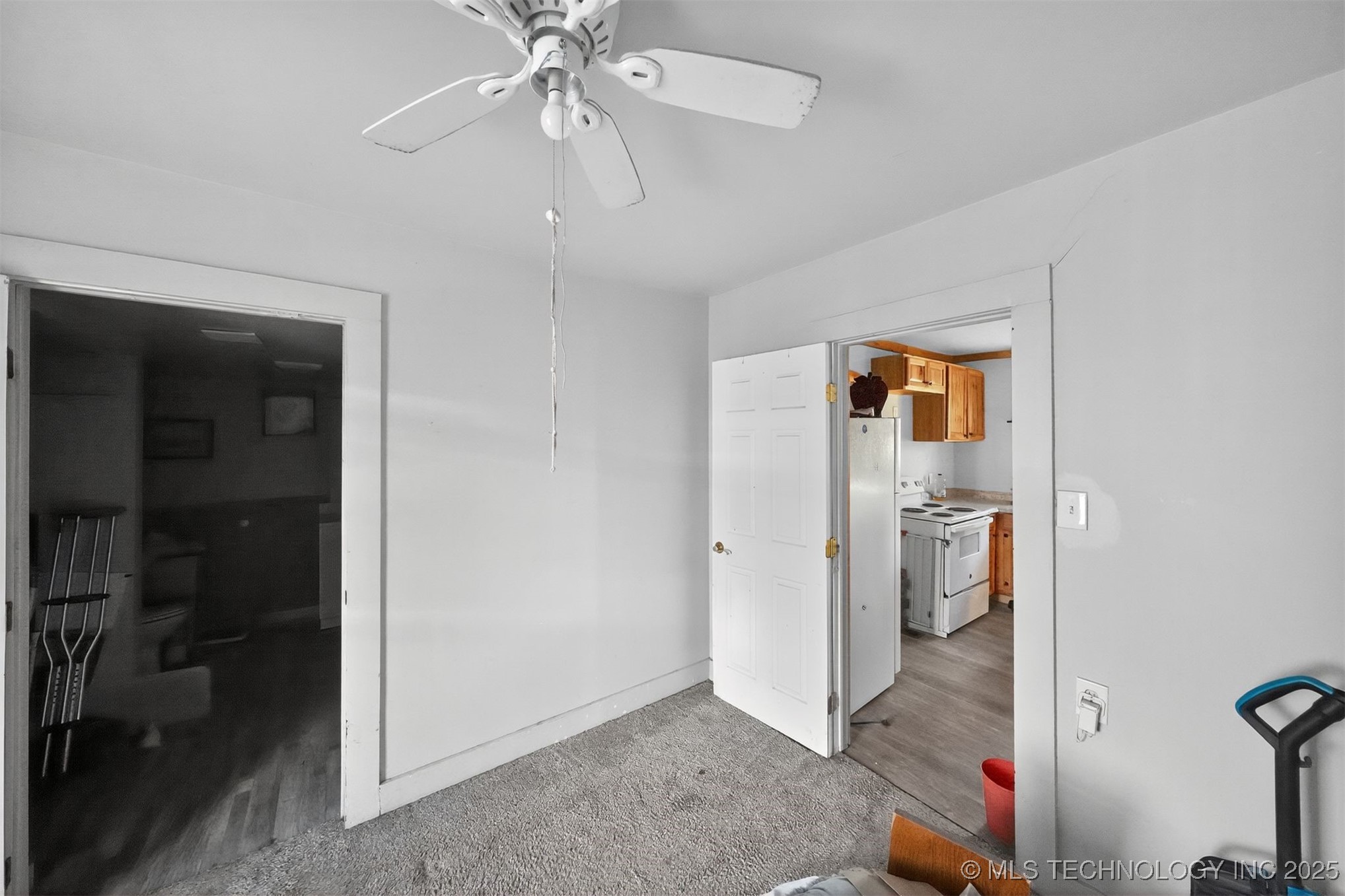 1128 E Arch Avenue Property Photo 24