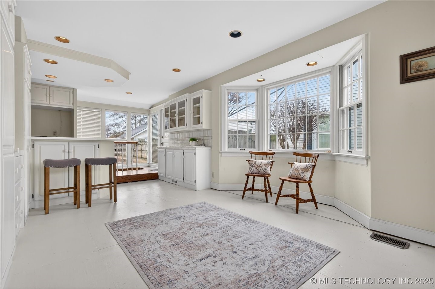 1731 S Johnstone Avenue Property Photo 7