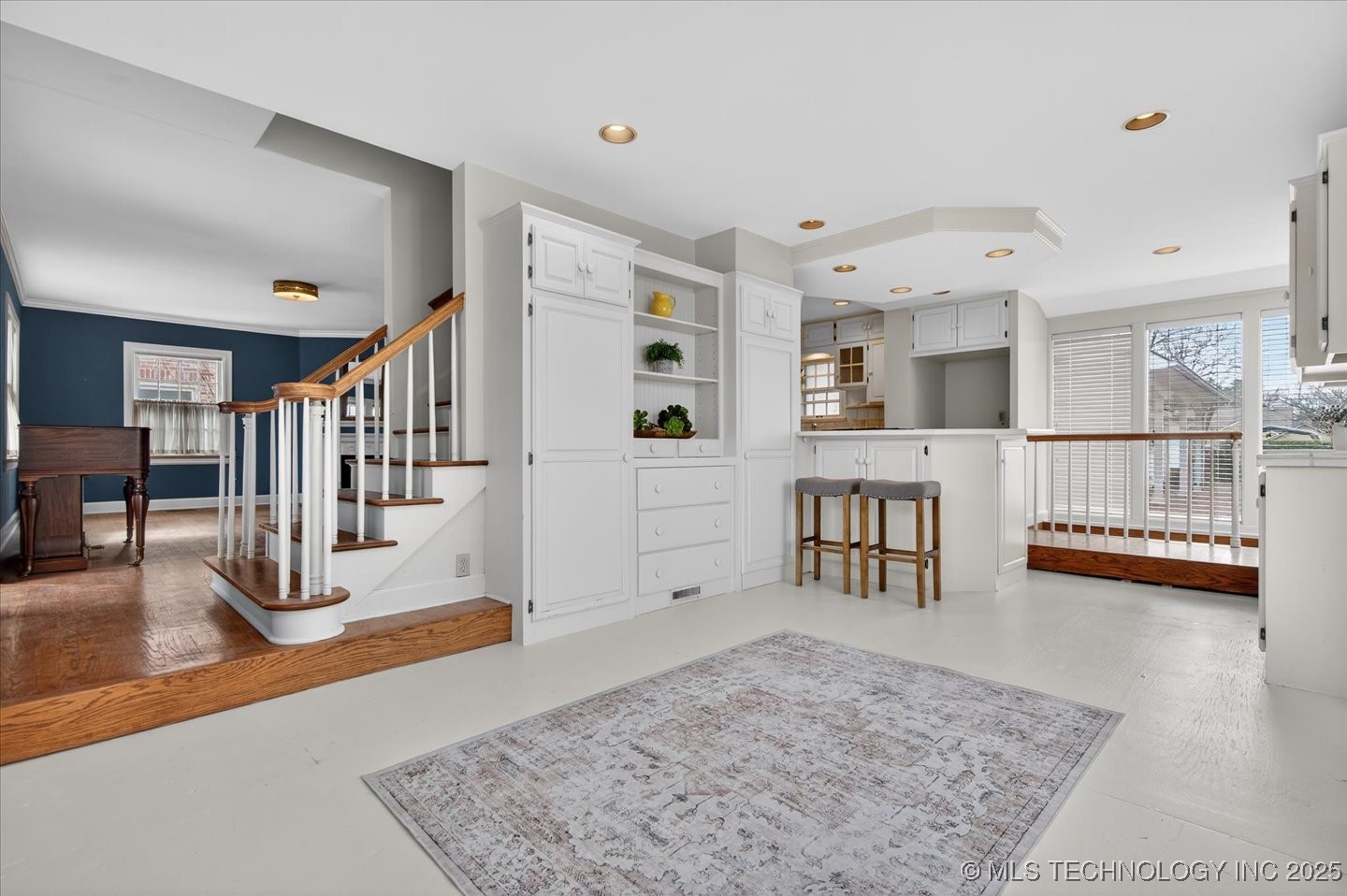 1731 S Johnstone Avenue Property Photo 8