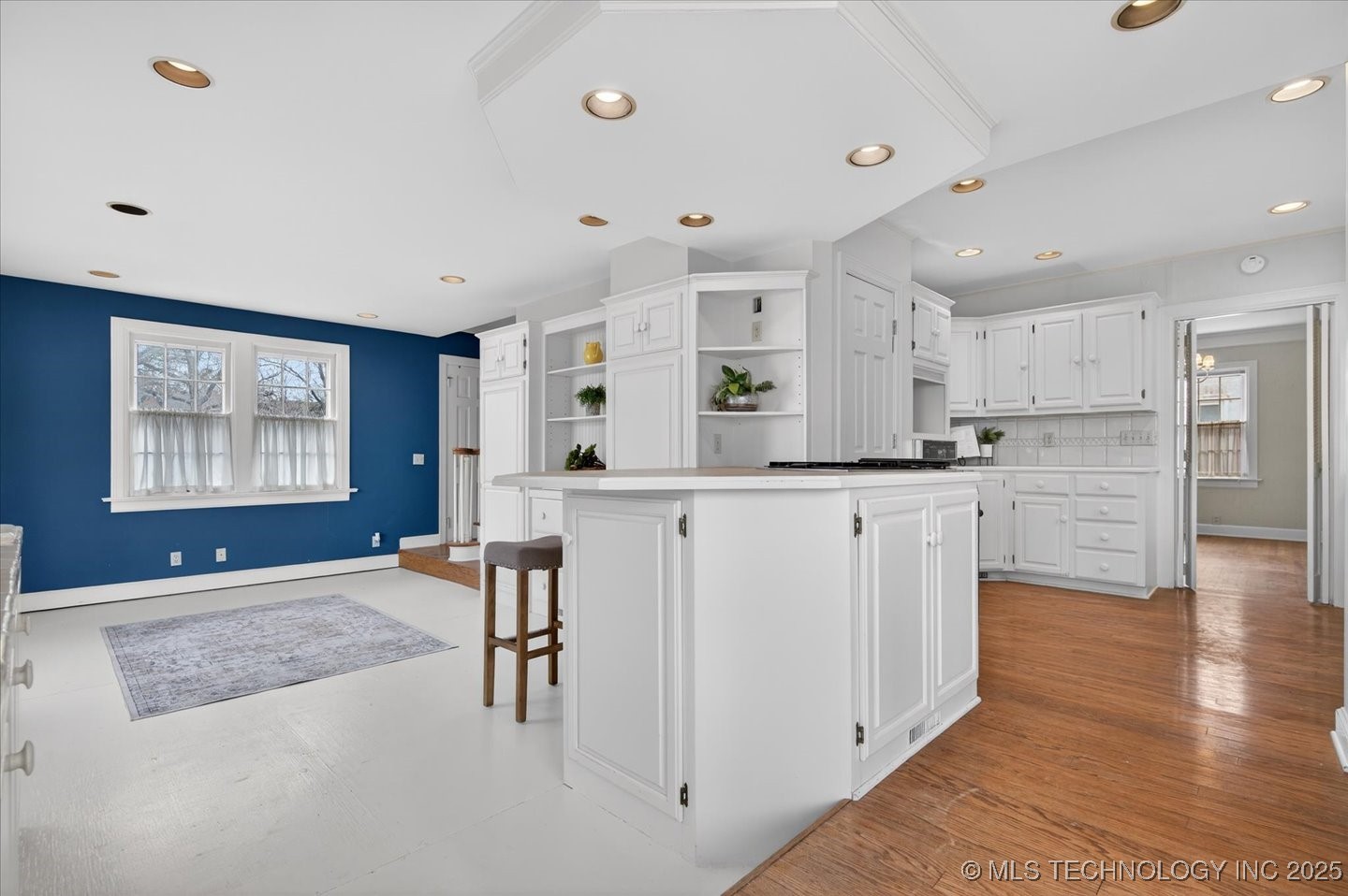 1731 S Johnstone Avenue Property Photo 9