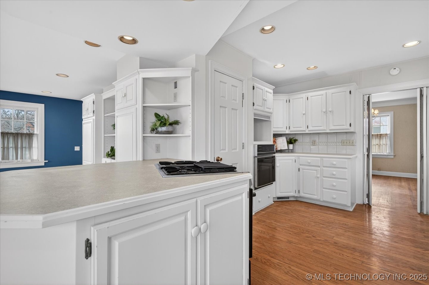 1731 S Johnstone Avenue Property Photo 10