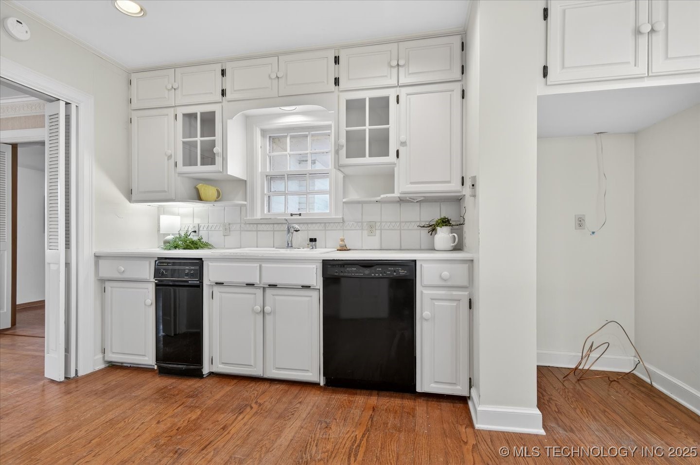 1731 S Johnstone Avenue Property Photo 12