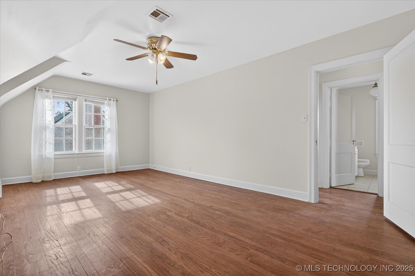 1731 S Johnstone Avenue Property Photo 38