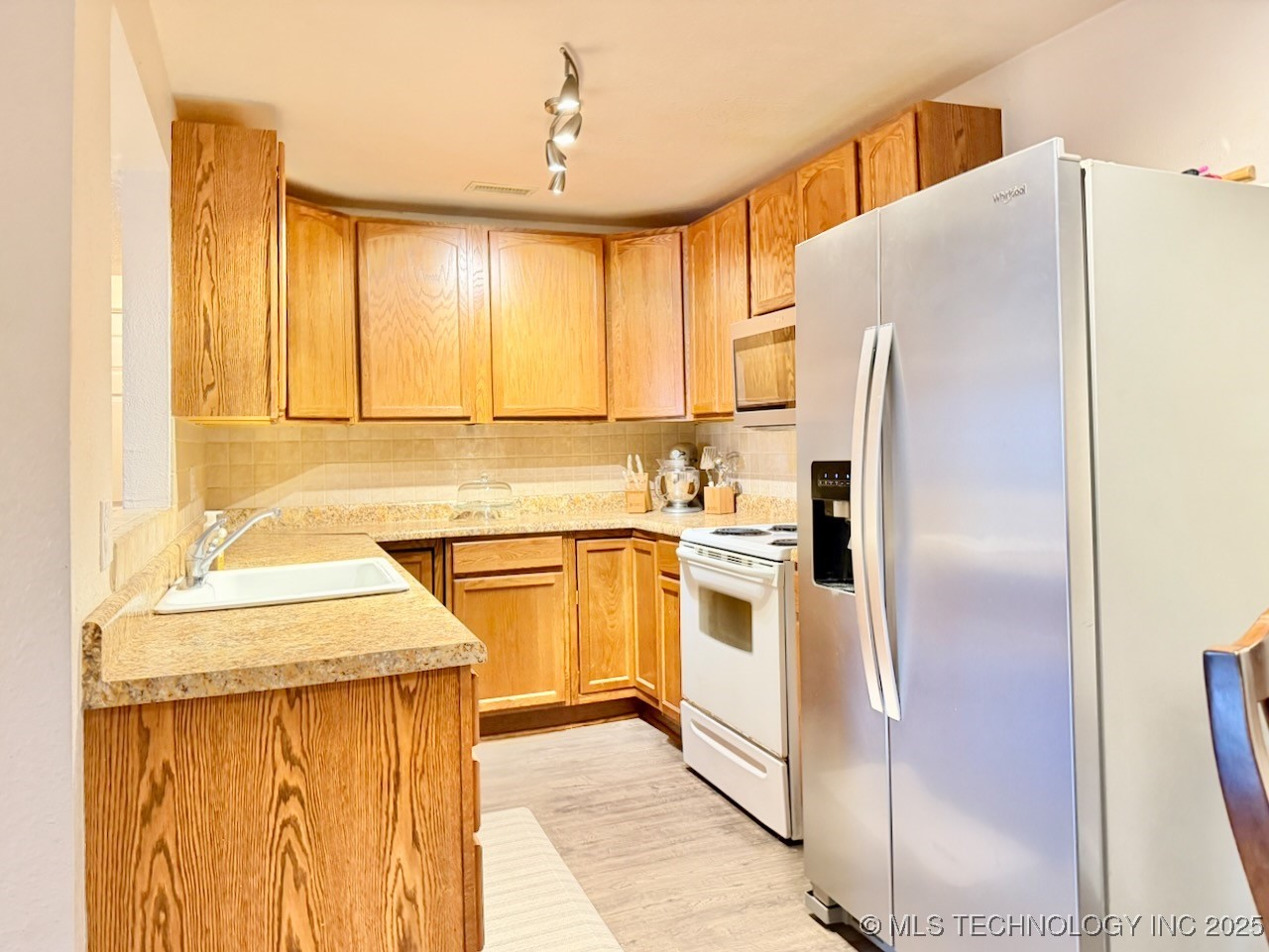 6363 S 80th East Avenue 10c Property Photo 11