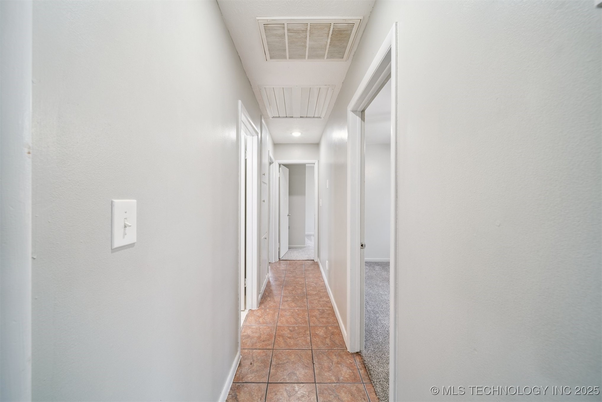 8206 E 530 Road Property Photo 11