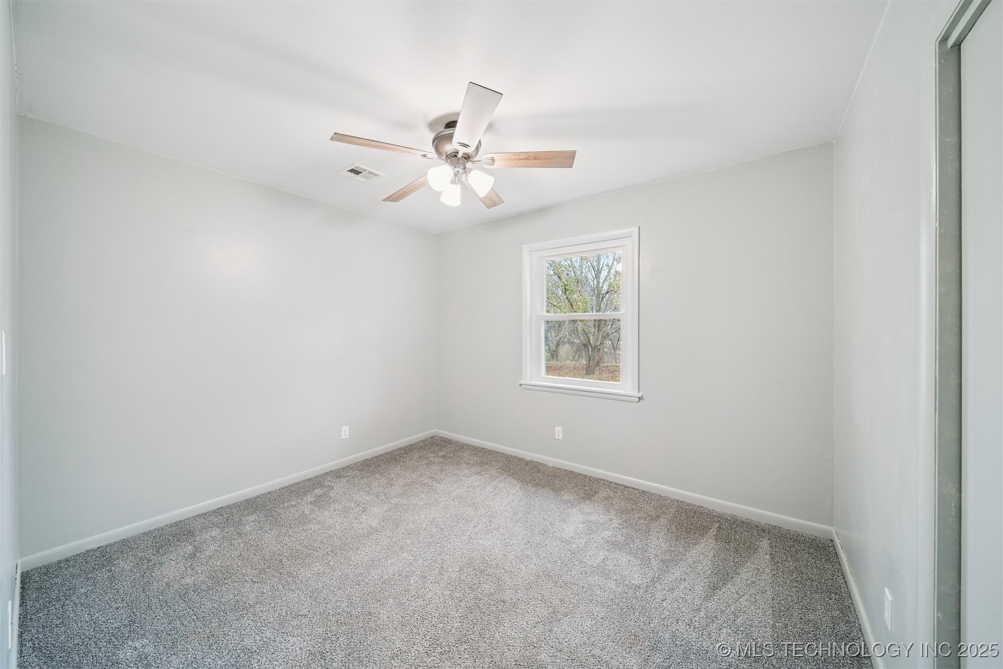 8206 E 530 Road Property Photo 12