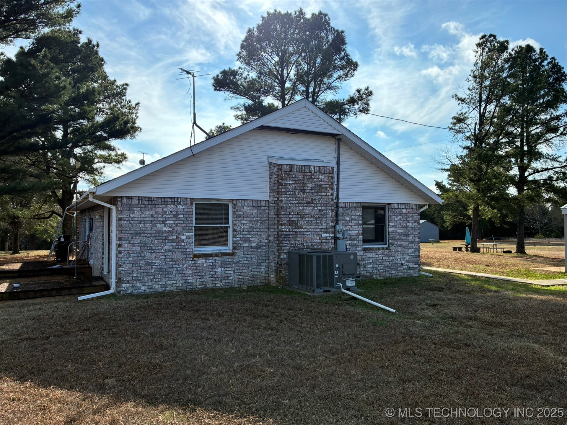 2874 Se 150 Road Property Photo 4