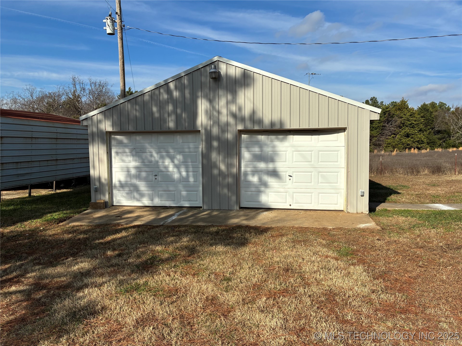 2874 Se 150 Road Property Photo 8