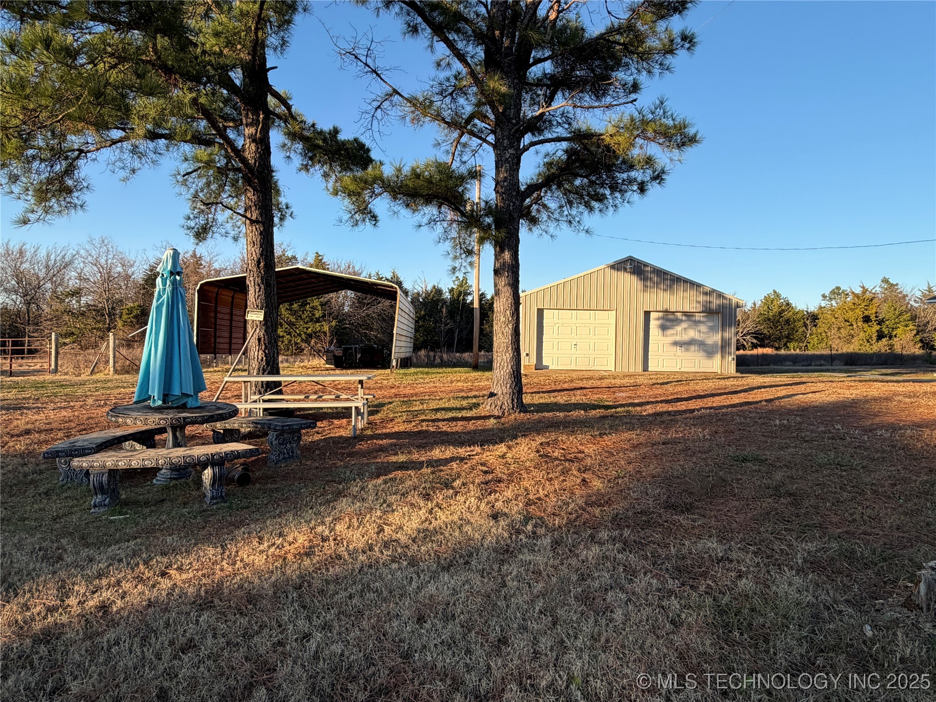 2874 Se 150 Road Property Photo 9
