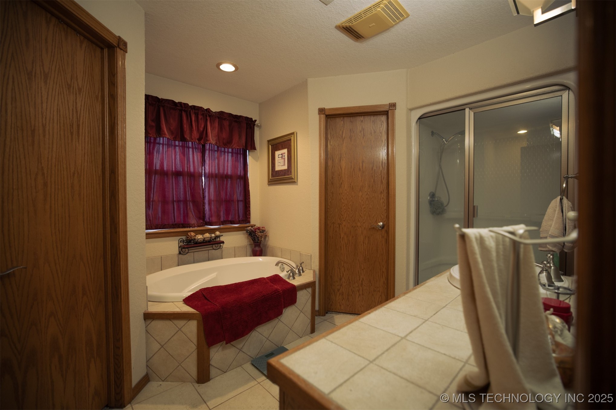 213 Laurel Street Property Photo 20