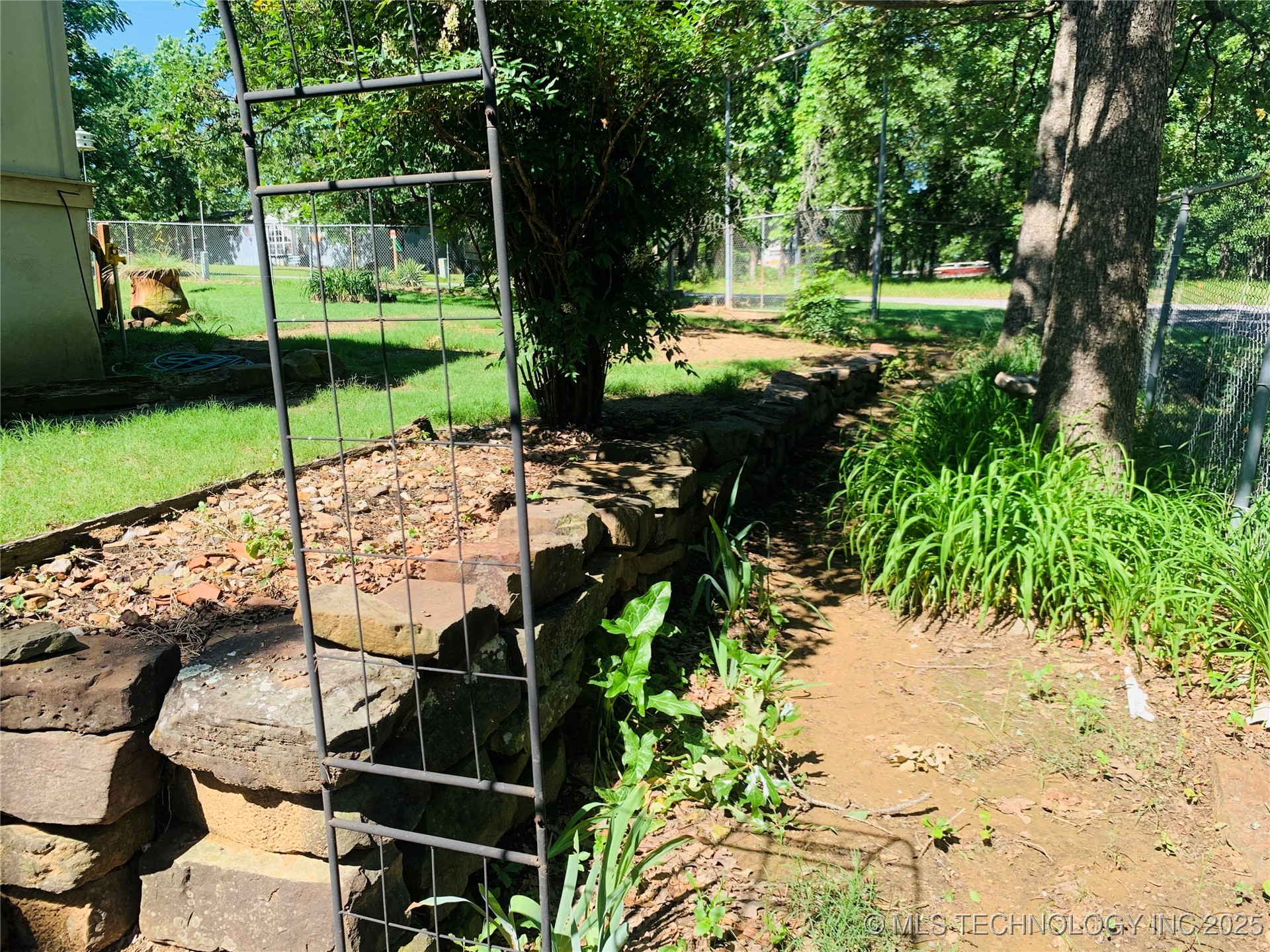 171 Homestead Drive Property Photo 16