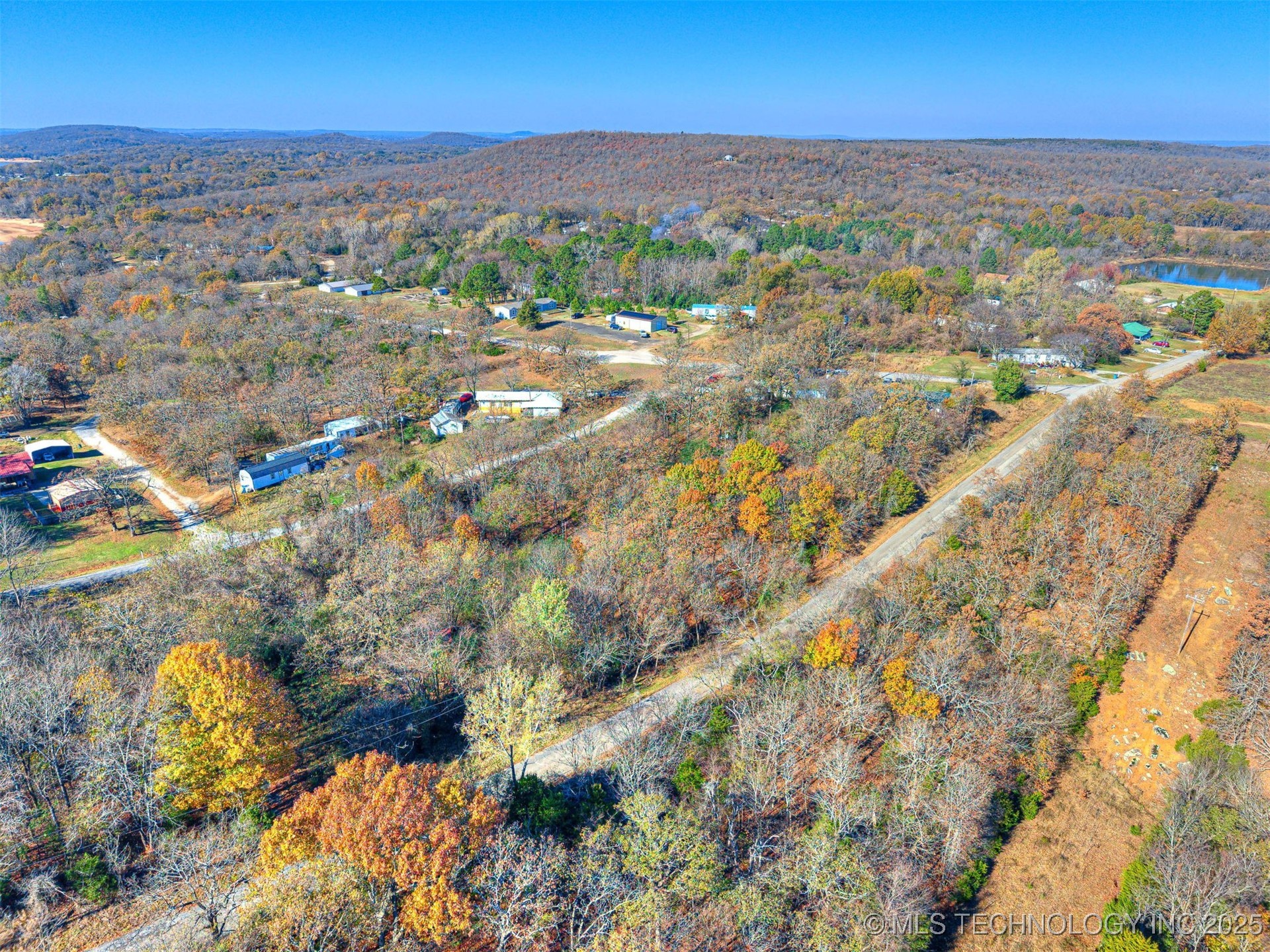 221 Robin Road Property Photo 18