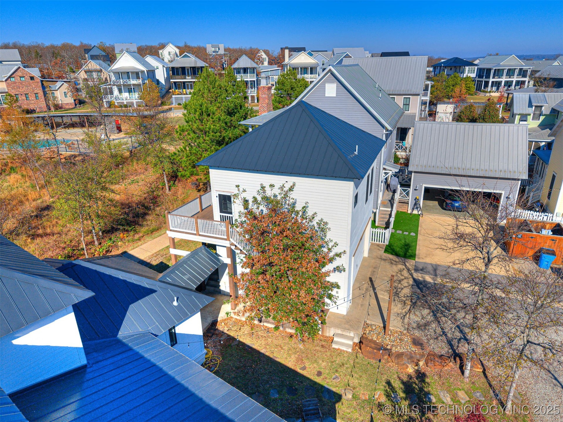 91 Ridgeline Road G Property Photo 3