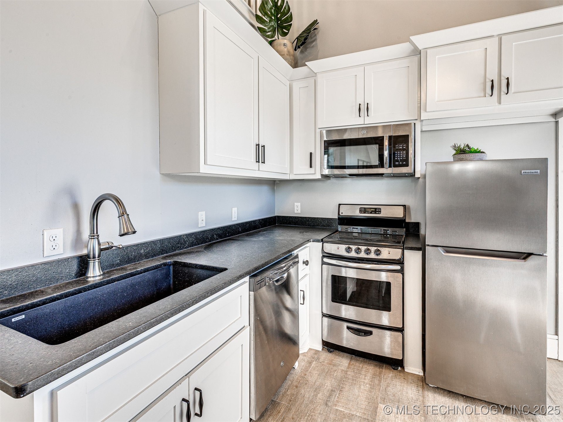 91 Ridgeline Road G Property Photo 25