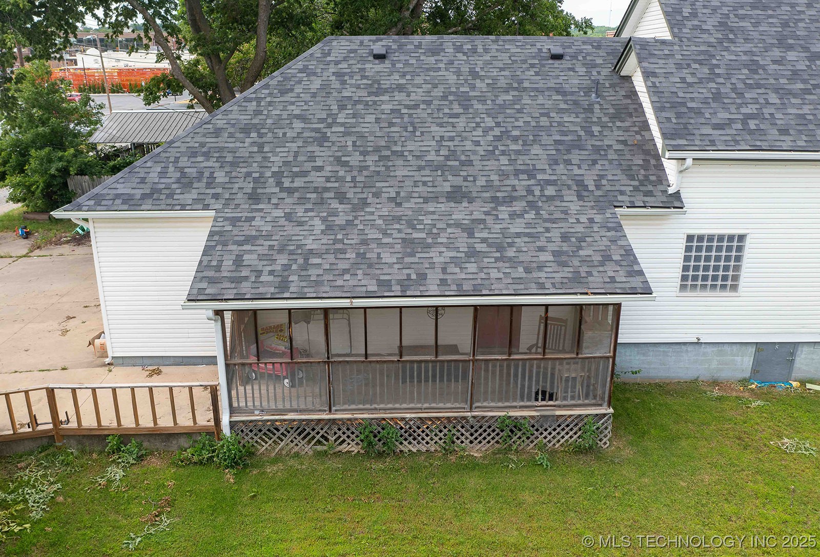 210 S Water Street Property Photo 2