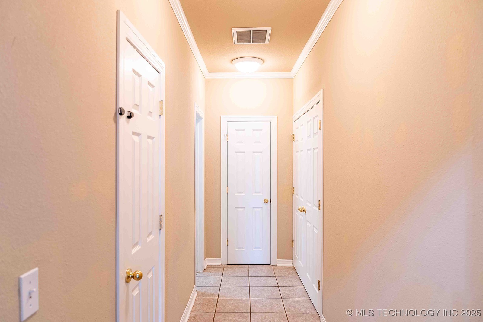 210 S Water Street Property Photo 24