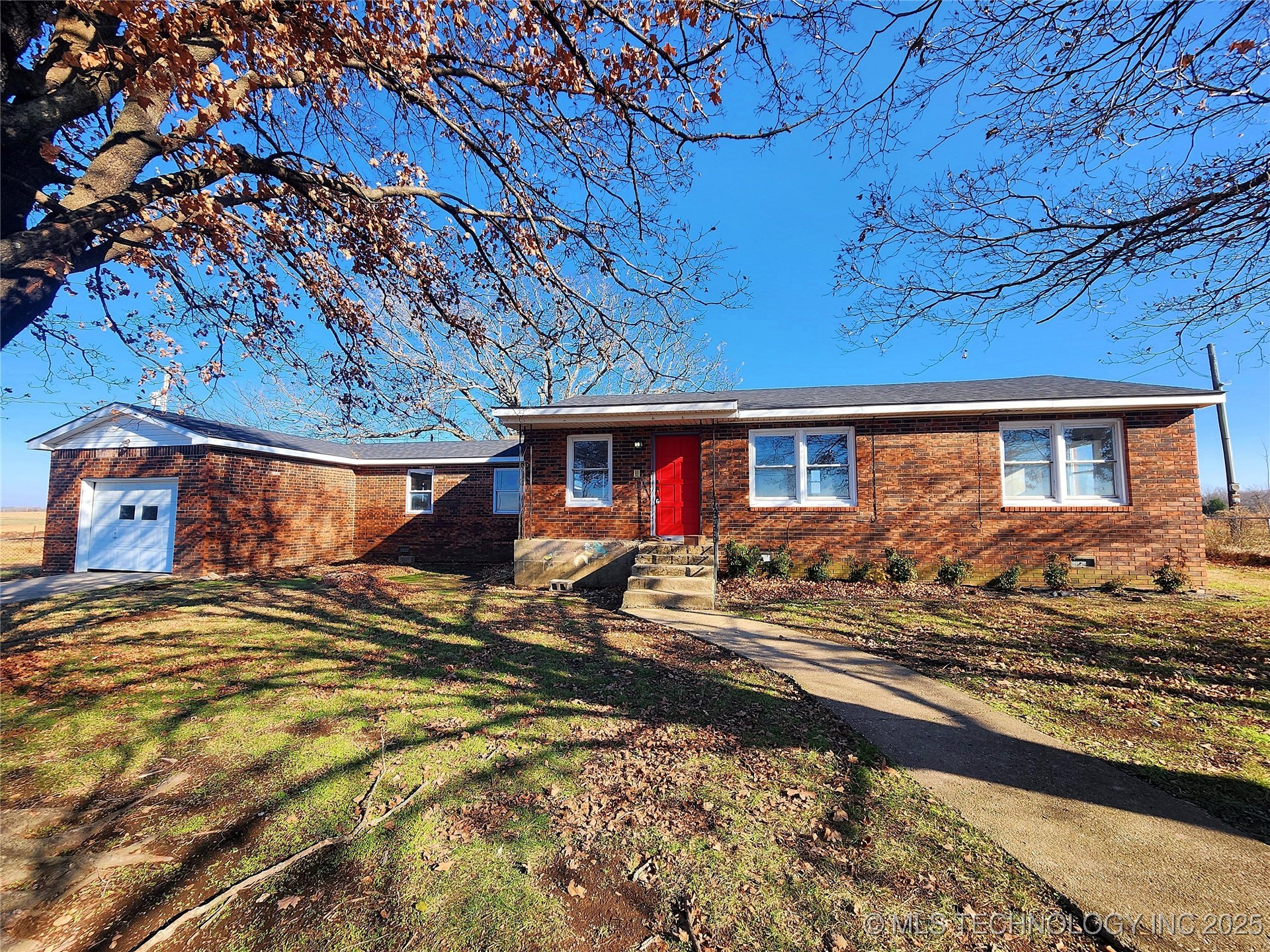 14806 Hwy 82 Property Photo 1