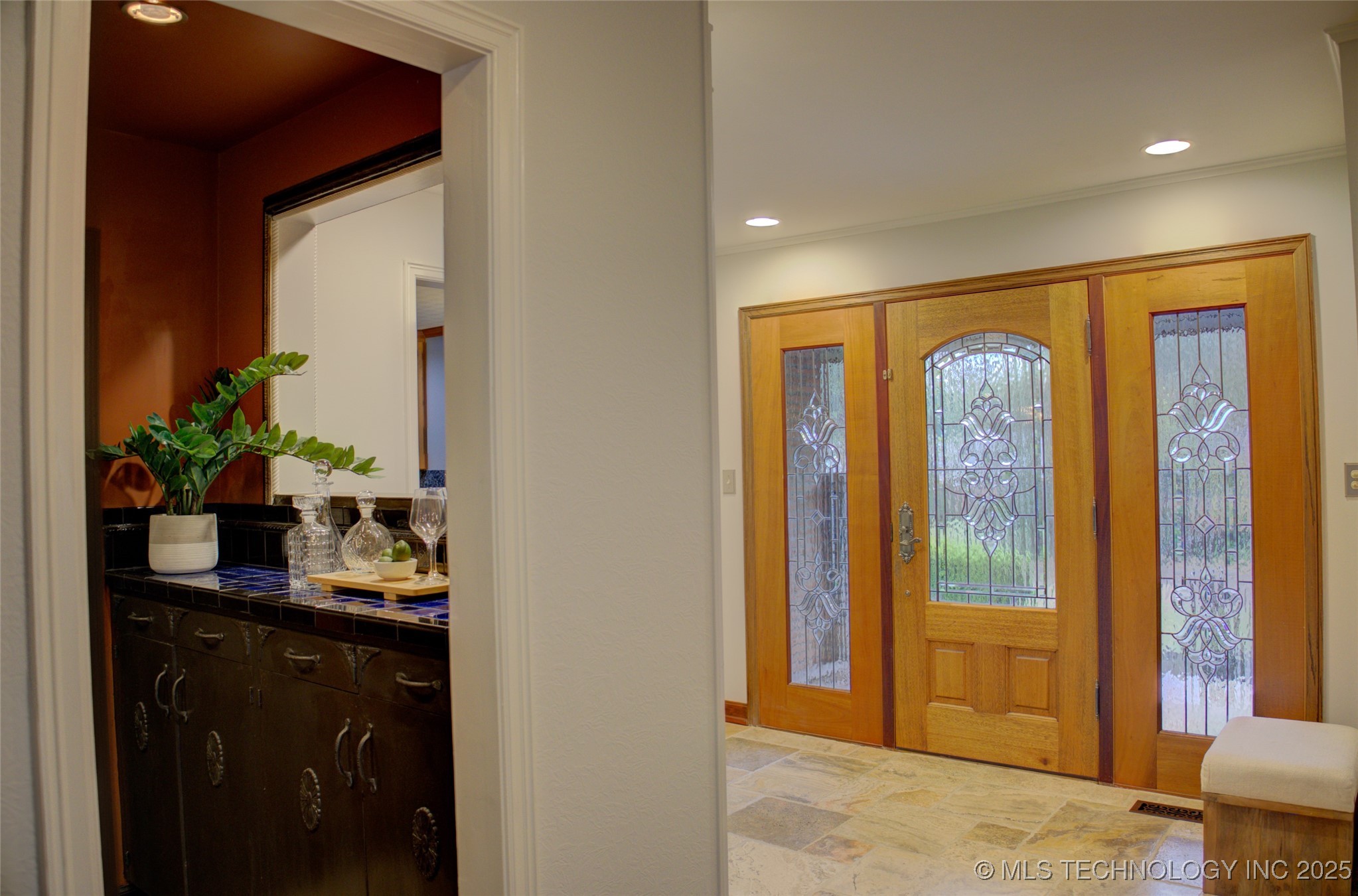 2879 E 34th Street Property Photo 4