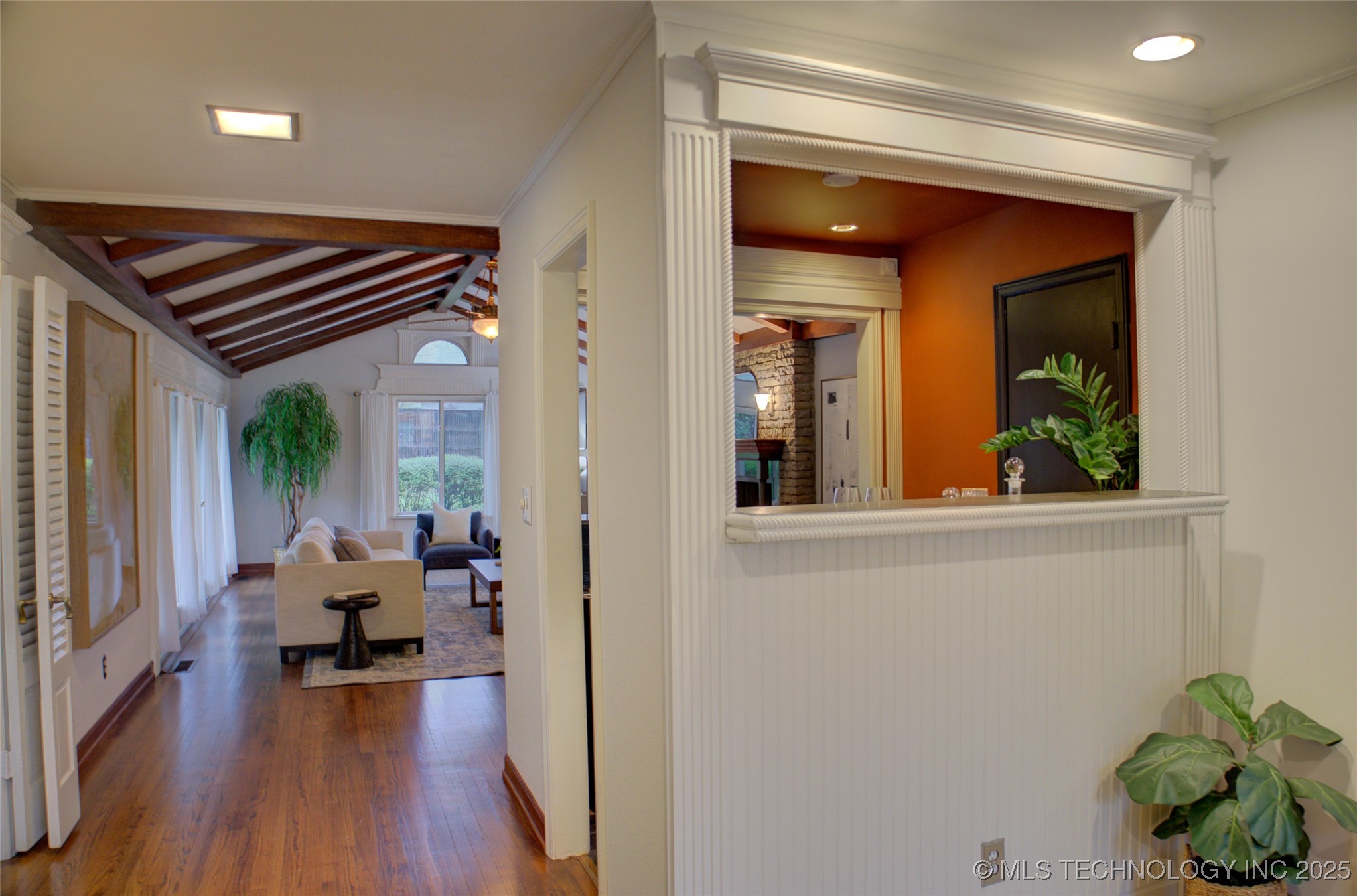 2879 E 34th Street Property Photo 5