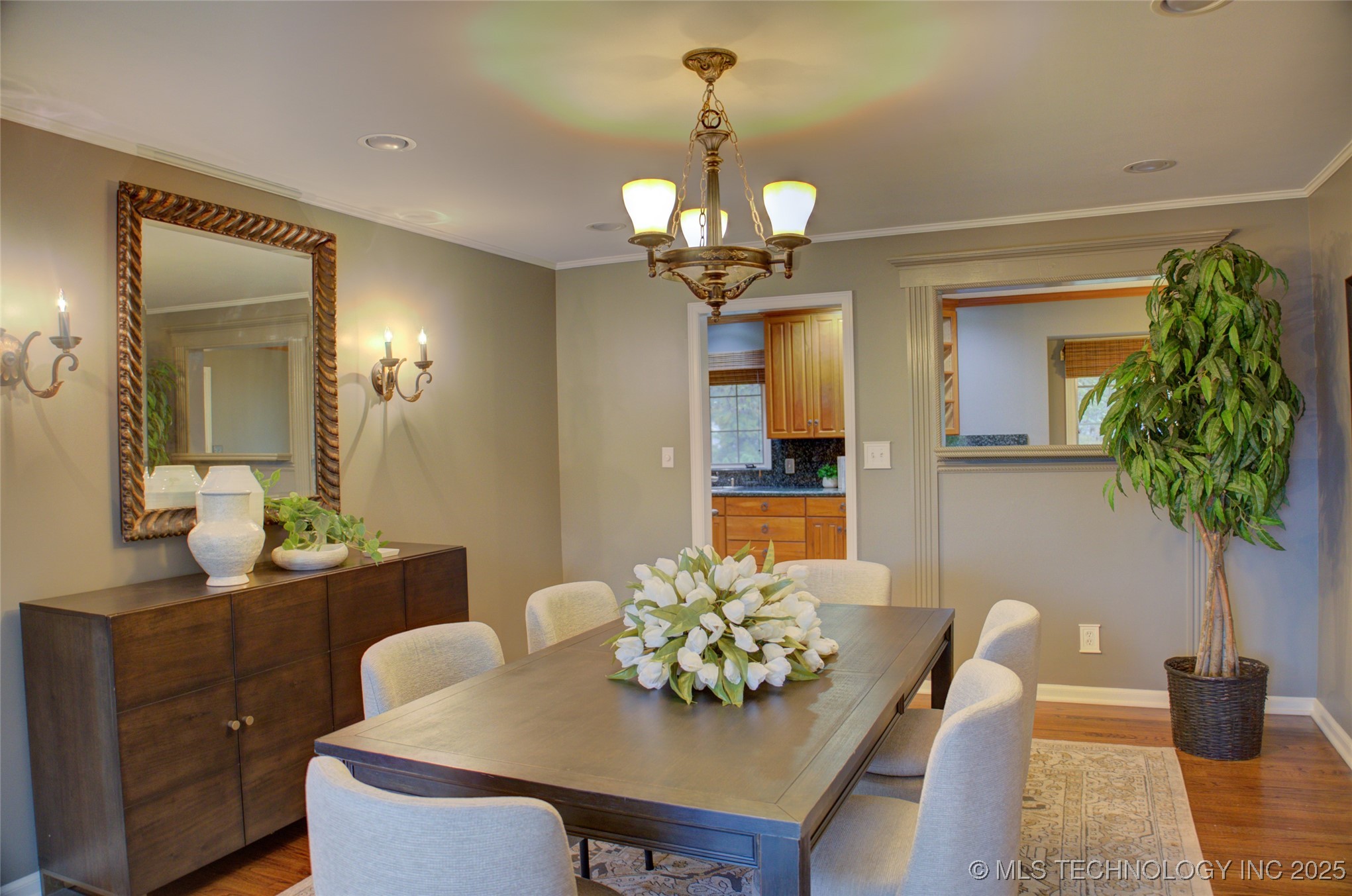 2879 E 34th Street Property Photo 19