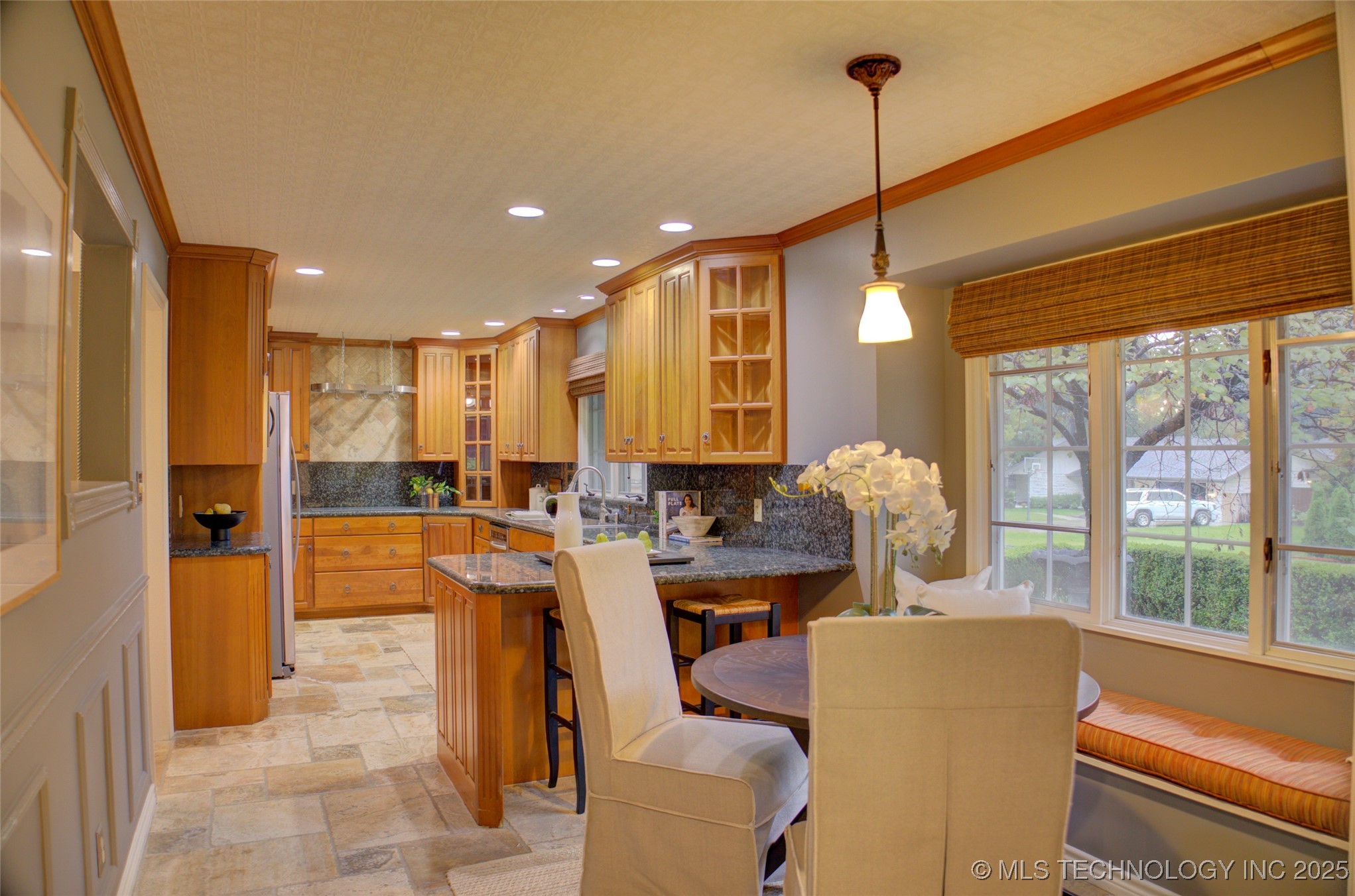 2879 E 34th Street Property Photo 20