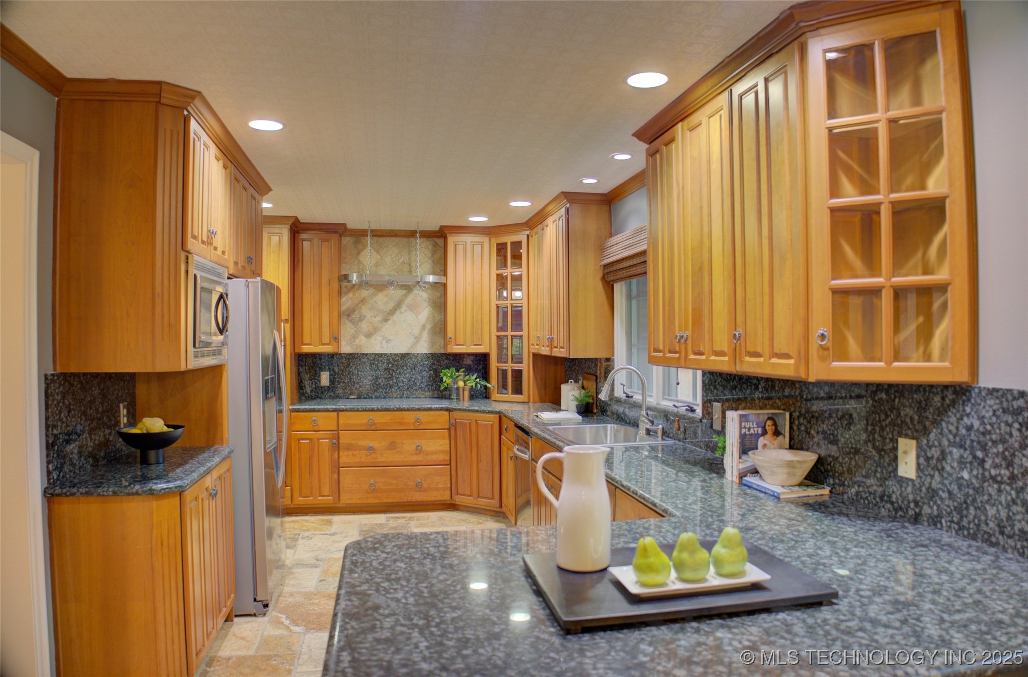 2879 E 34th Street Property Photo 23