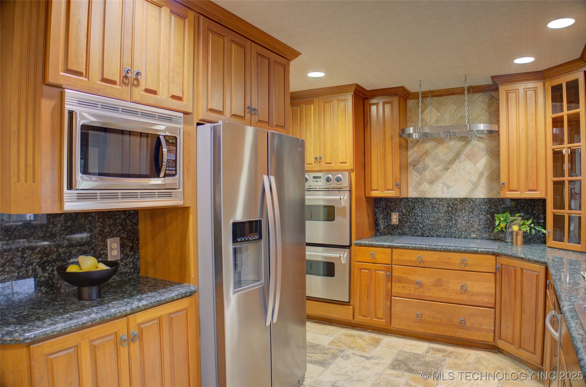 2879 E 34th Street Property Photo 25