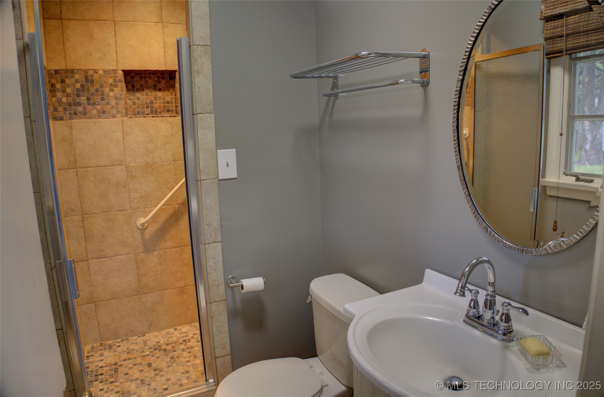 2879 E 34th Street Property Photo 31