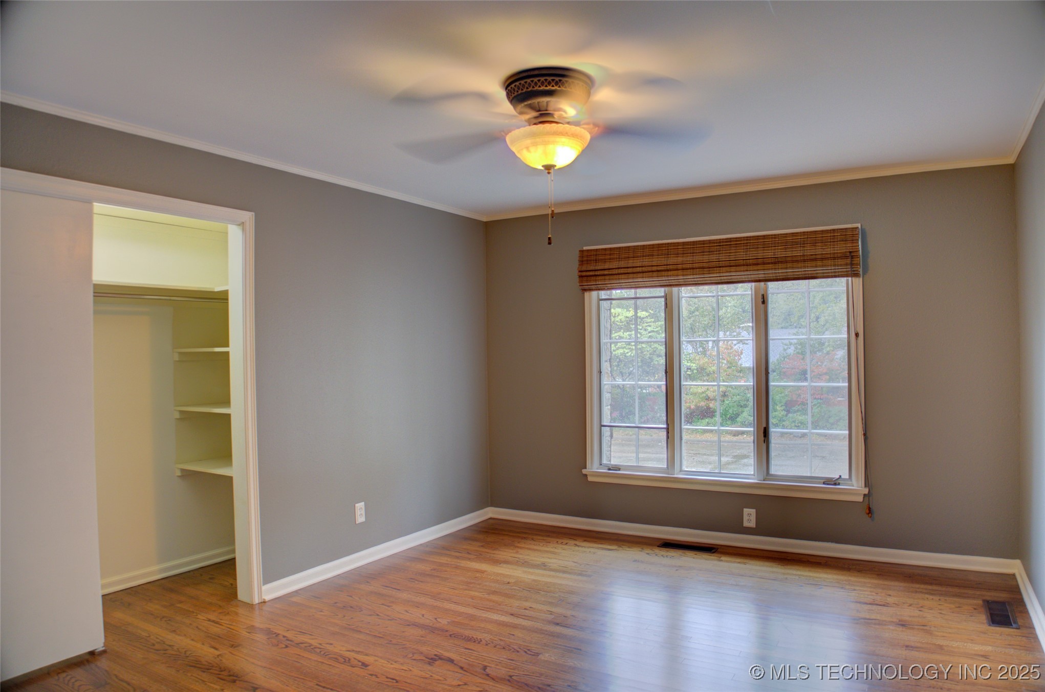 2879 E 34th Street Property Photo 40