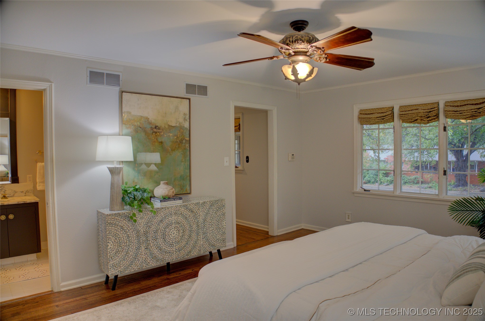 2879 E 34th Street Property Photo 48