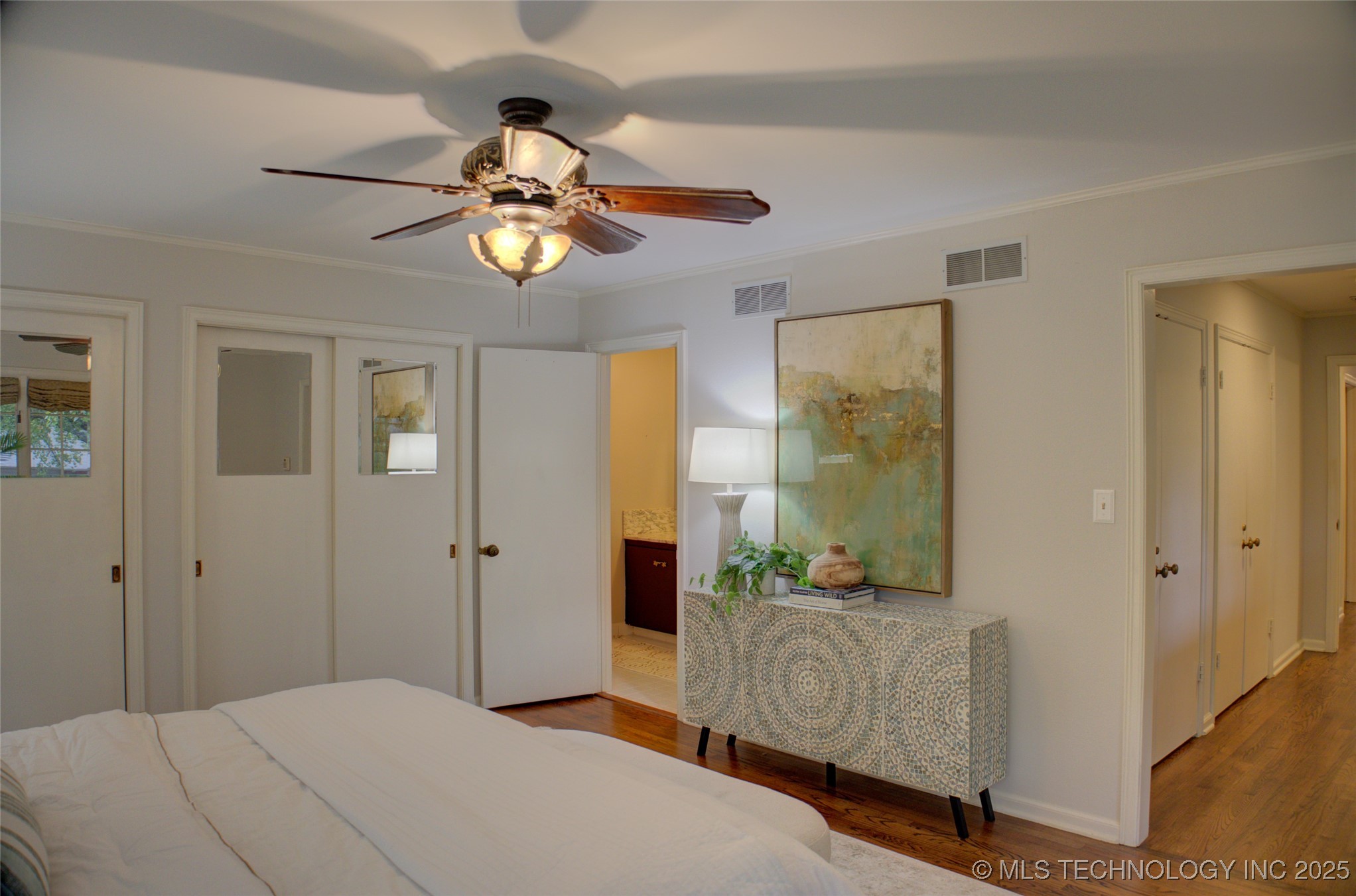 2879 E 34th Street Property Photo 49