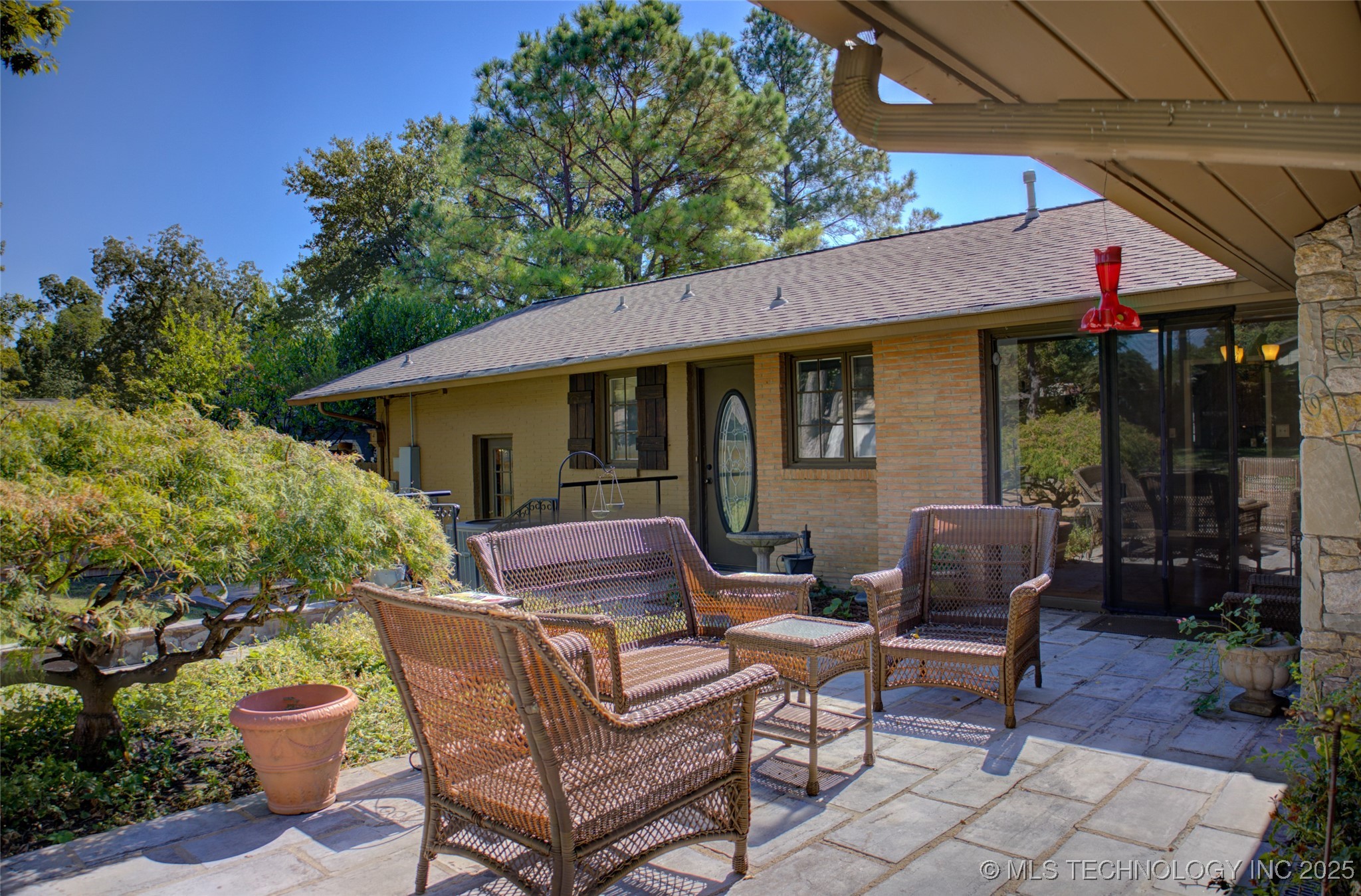 2879 E 34th Street Property Photo 54