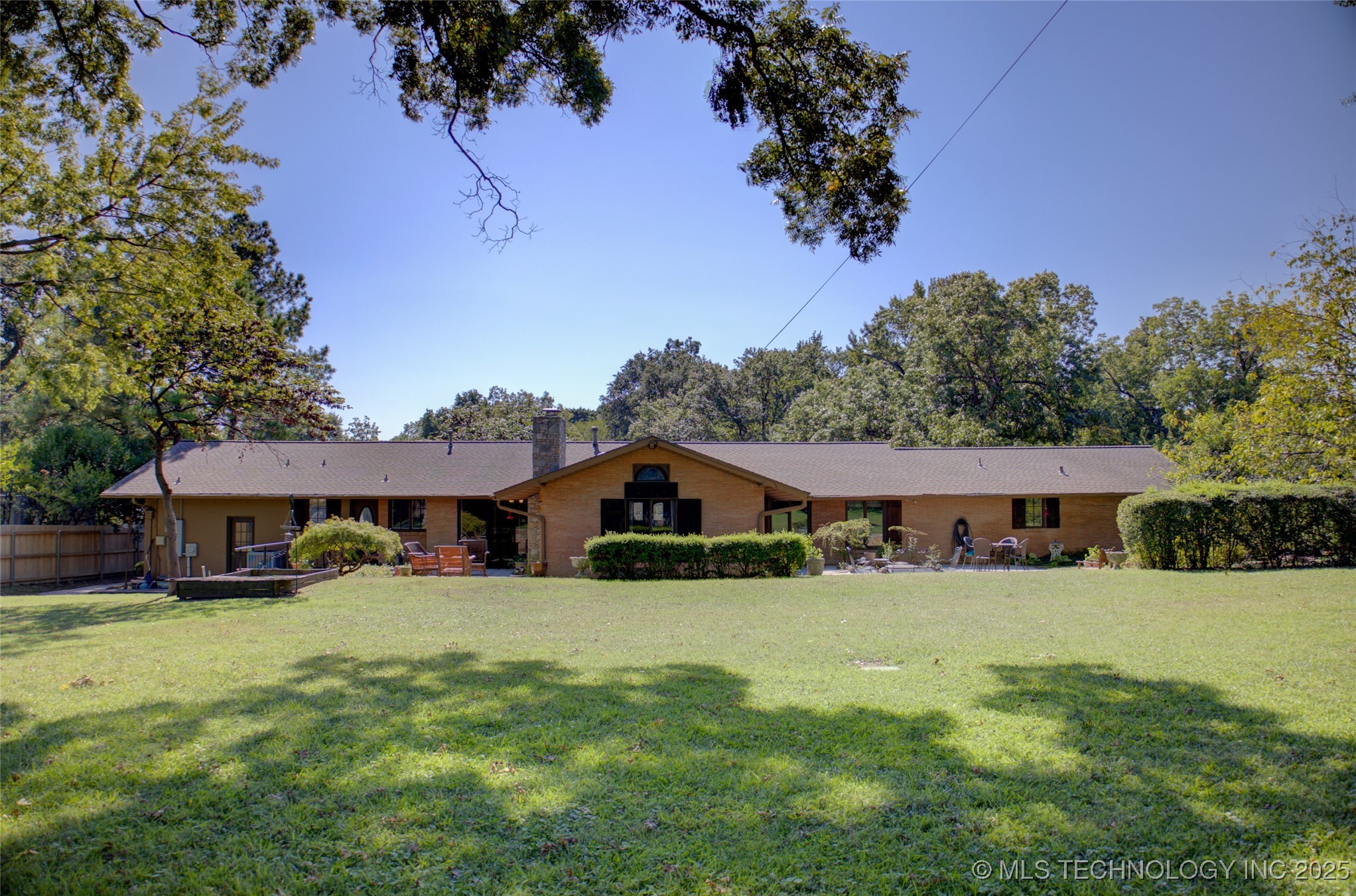 2879 E 34th Street Property Photo 61