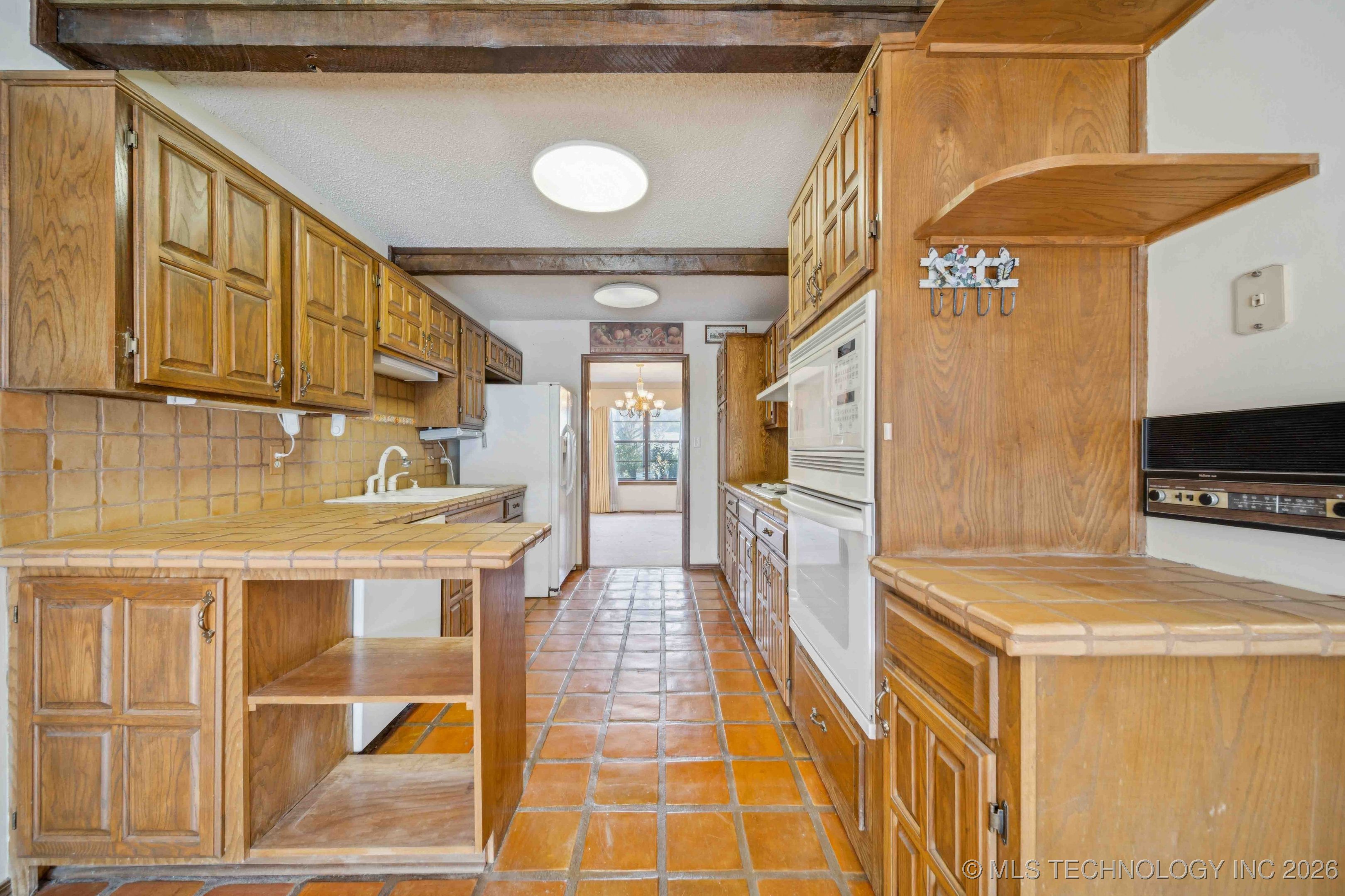 9752 S Lakewood Avenue Property Photo 22