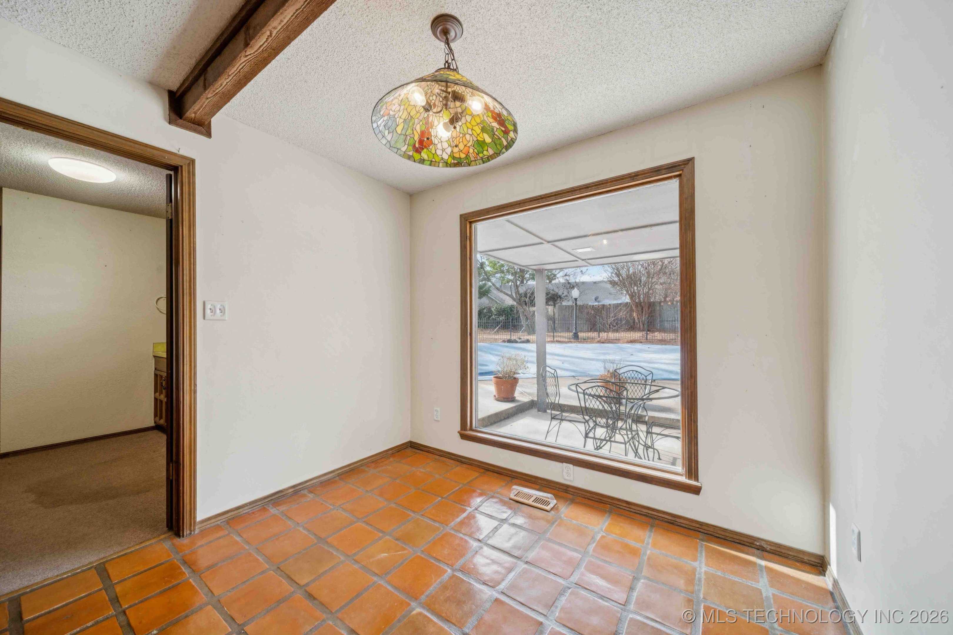 9752 S Lakewood Avenue Property Photo 23