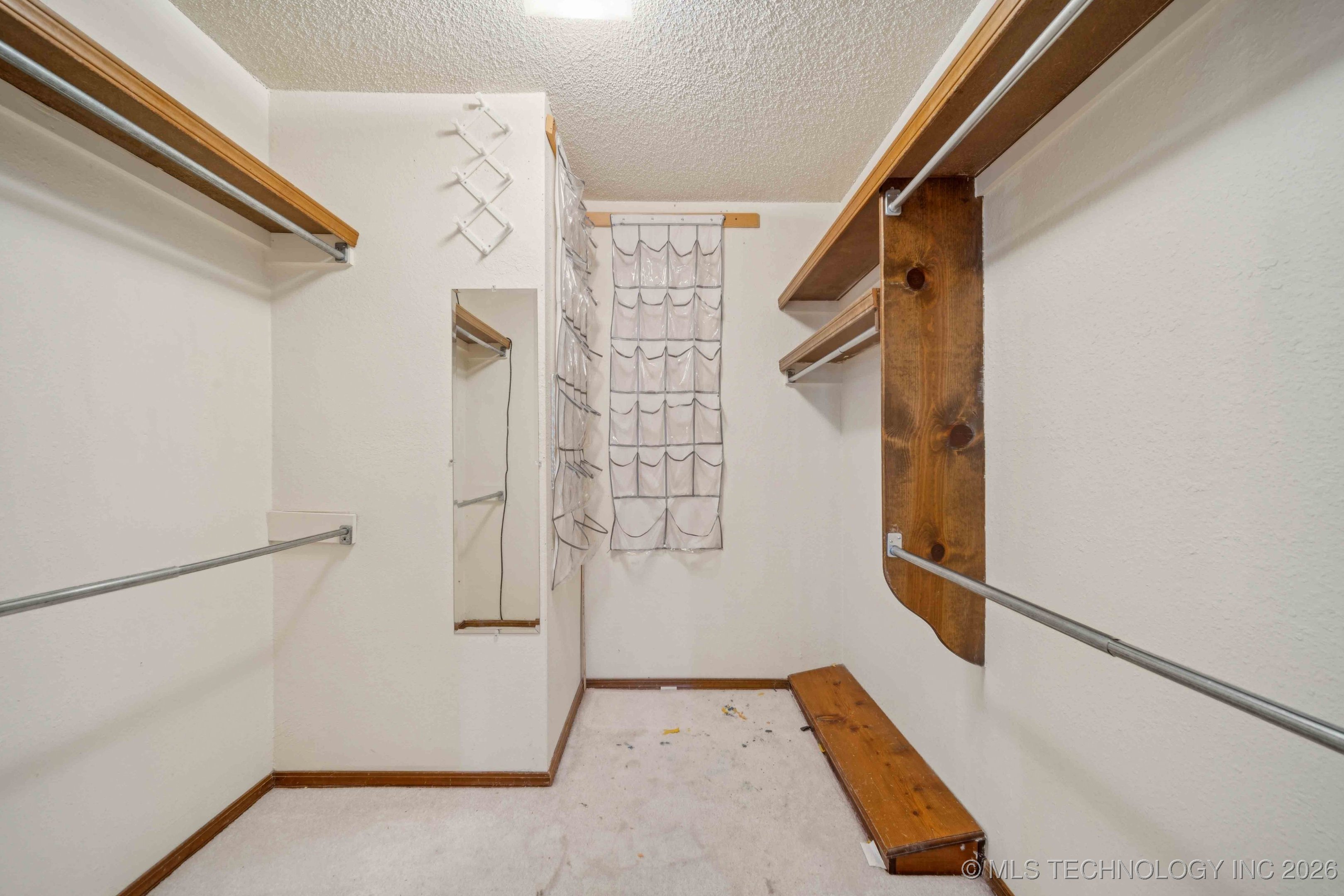 9752 S Lakewood Avenue Property Photo 28