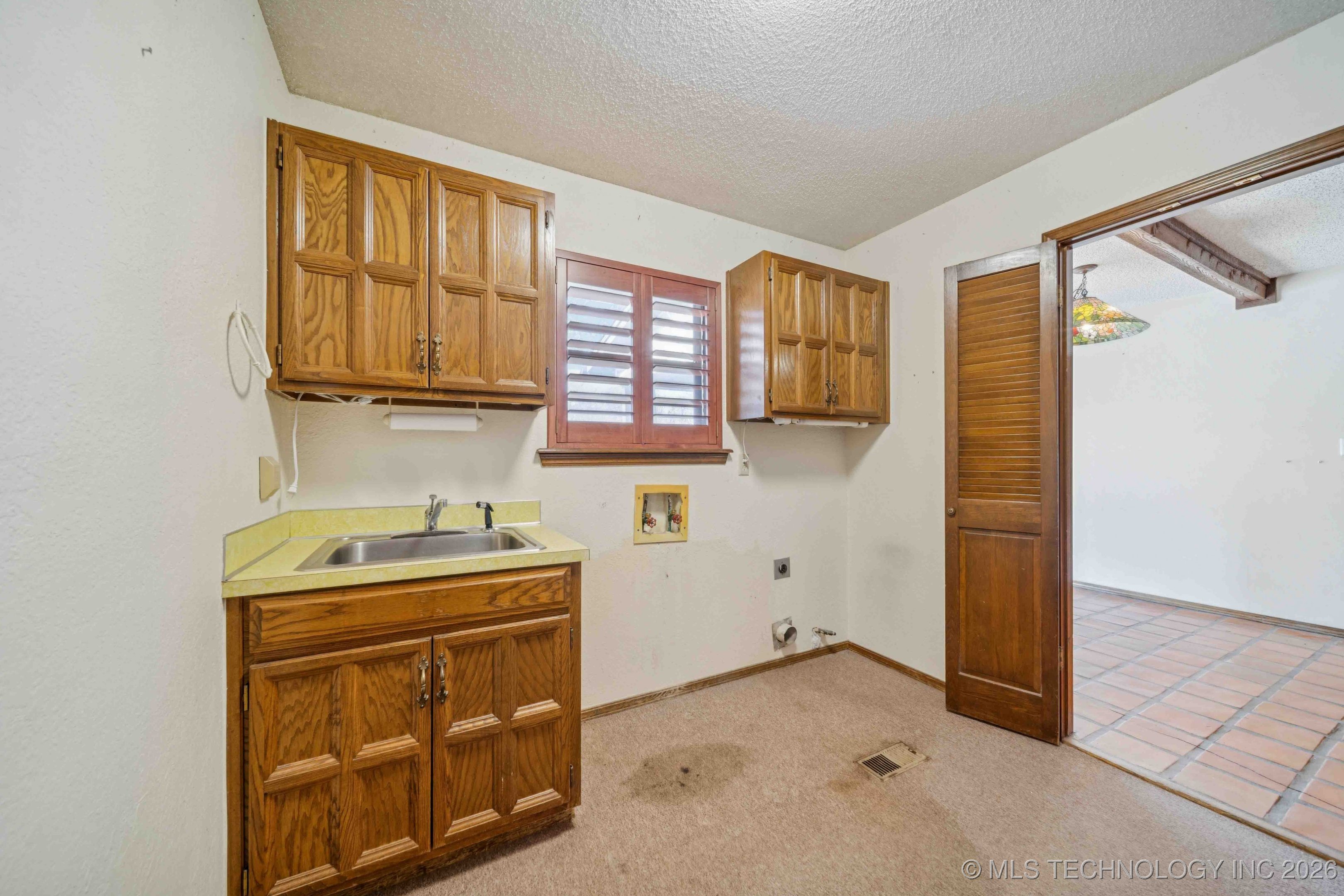 9752 S Lakewood Avenue Property Photo 31