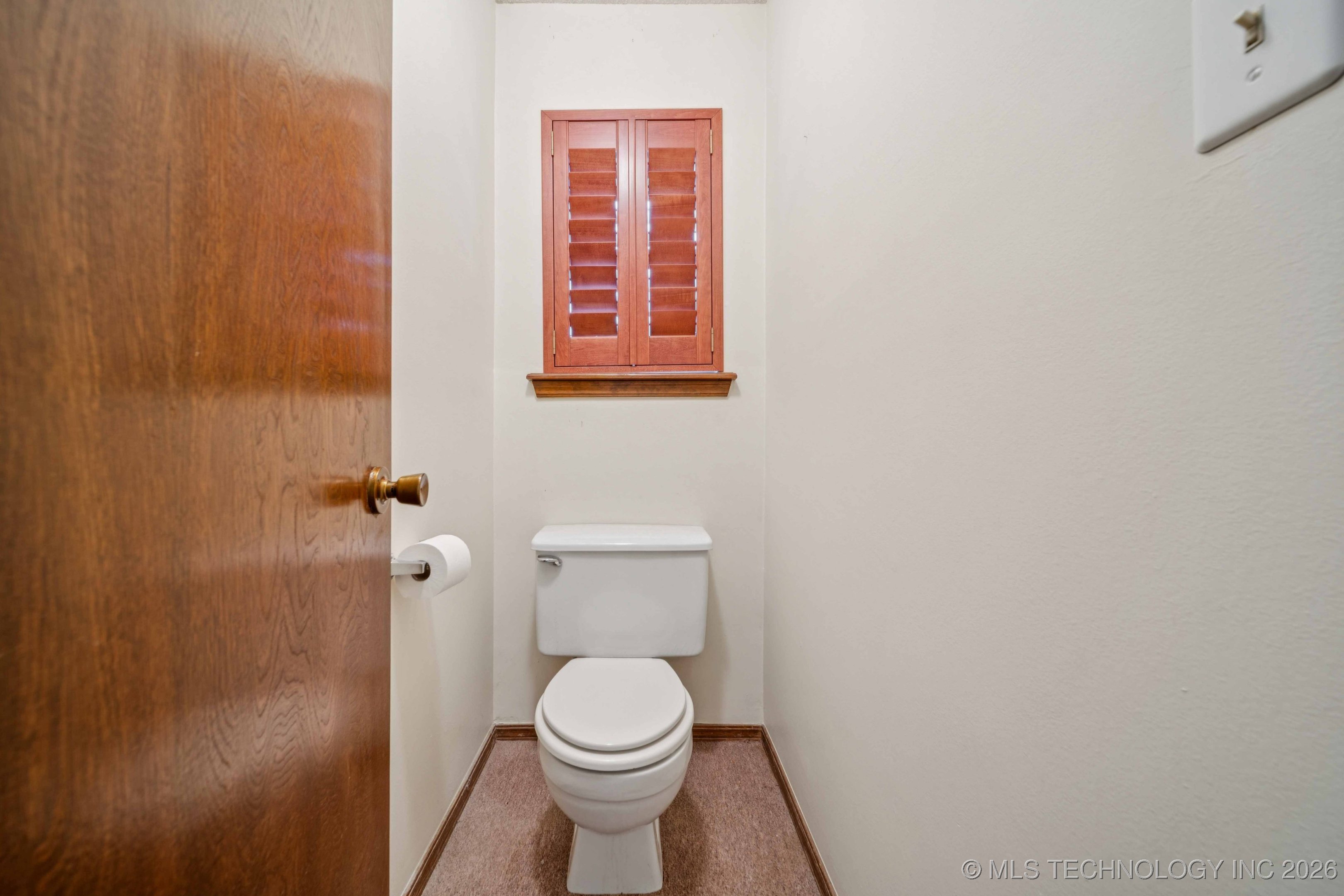 9752 S Lakewood Avenue Property Photo 32